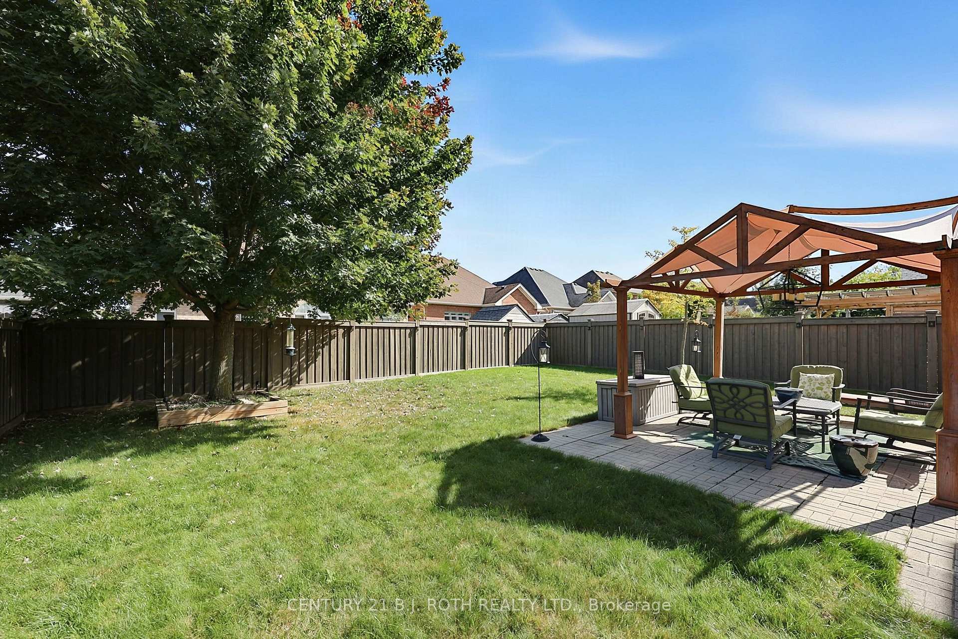 Photo 33 of 81 Royal Park Boulevard, Barrie, Bayshore — HOMEH
