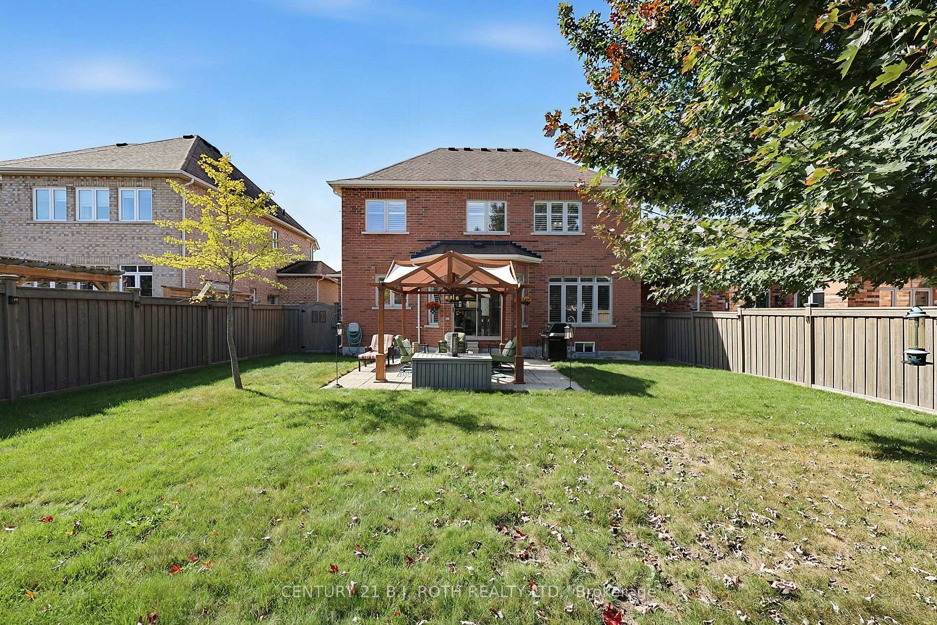 Photo 35 of 81 Royal Park Boulevard, Barrie, Bayshore — HOMEH