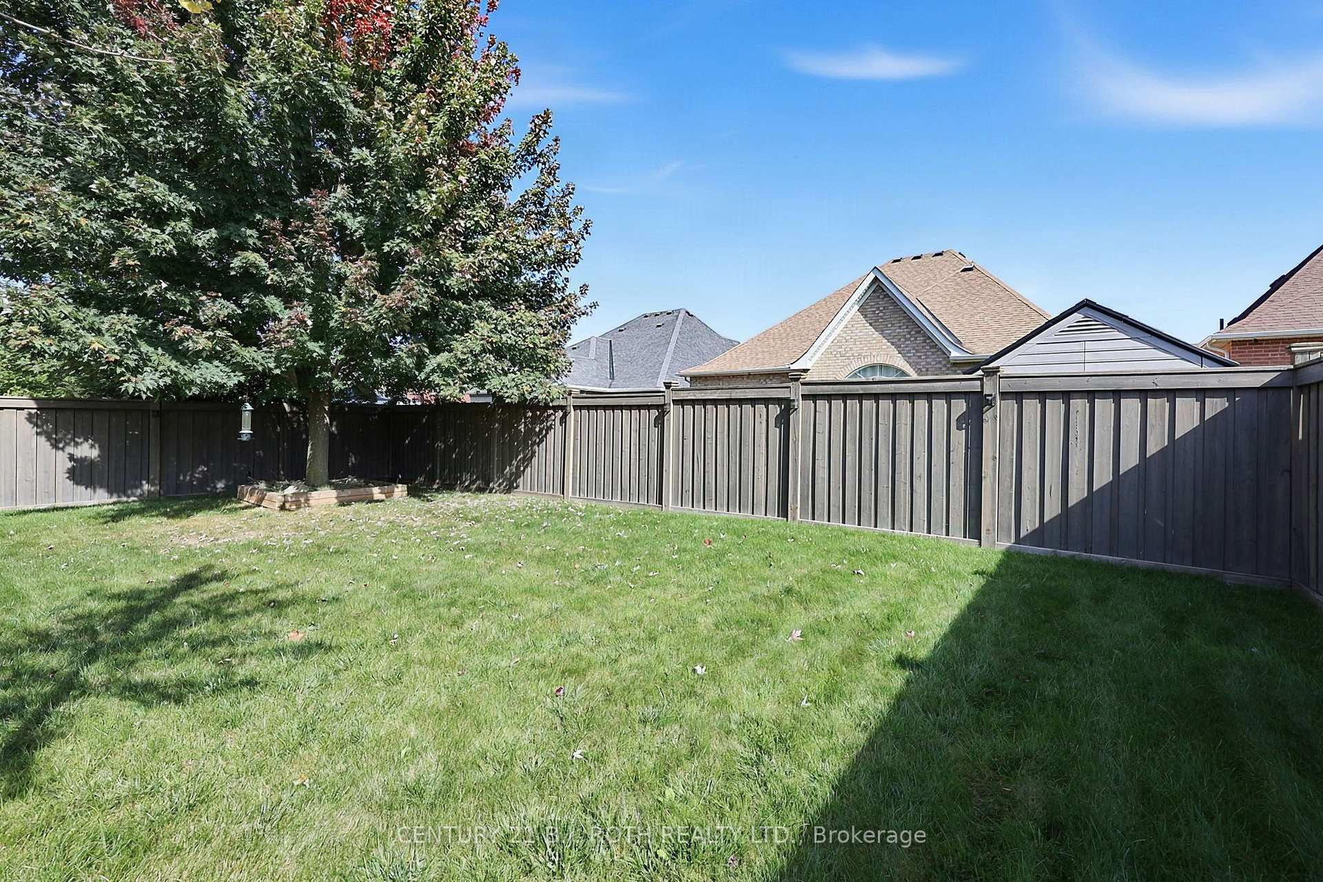 Photo 36 of 81 Royal Park Boulevard, Barrie, Bayshore — HOMEH