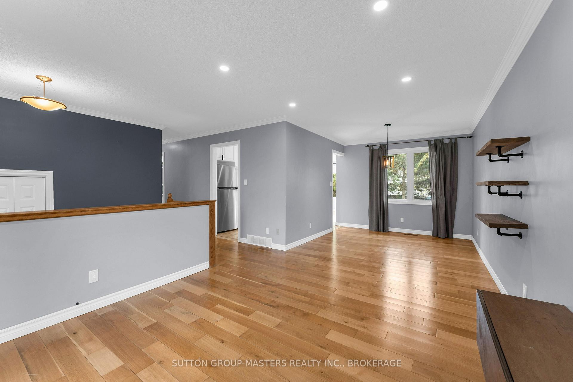 Photo 7 of 863 Pembridge Crescent, Kingston, South of Taylor-Kidd Blvd — HOMEH