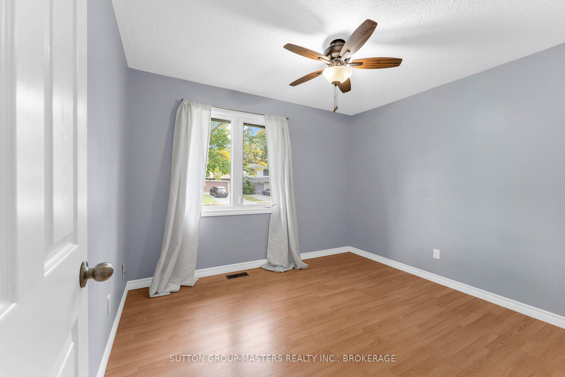 Photo 28 of 863 Pembridge Crescent, Kingston, South of Taylor-Kidd Blvd — HOMEH