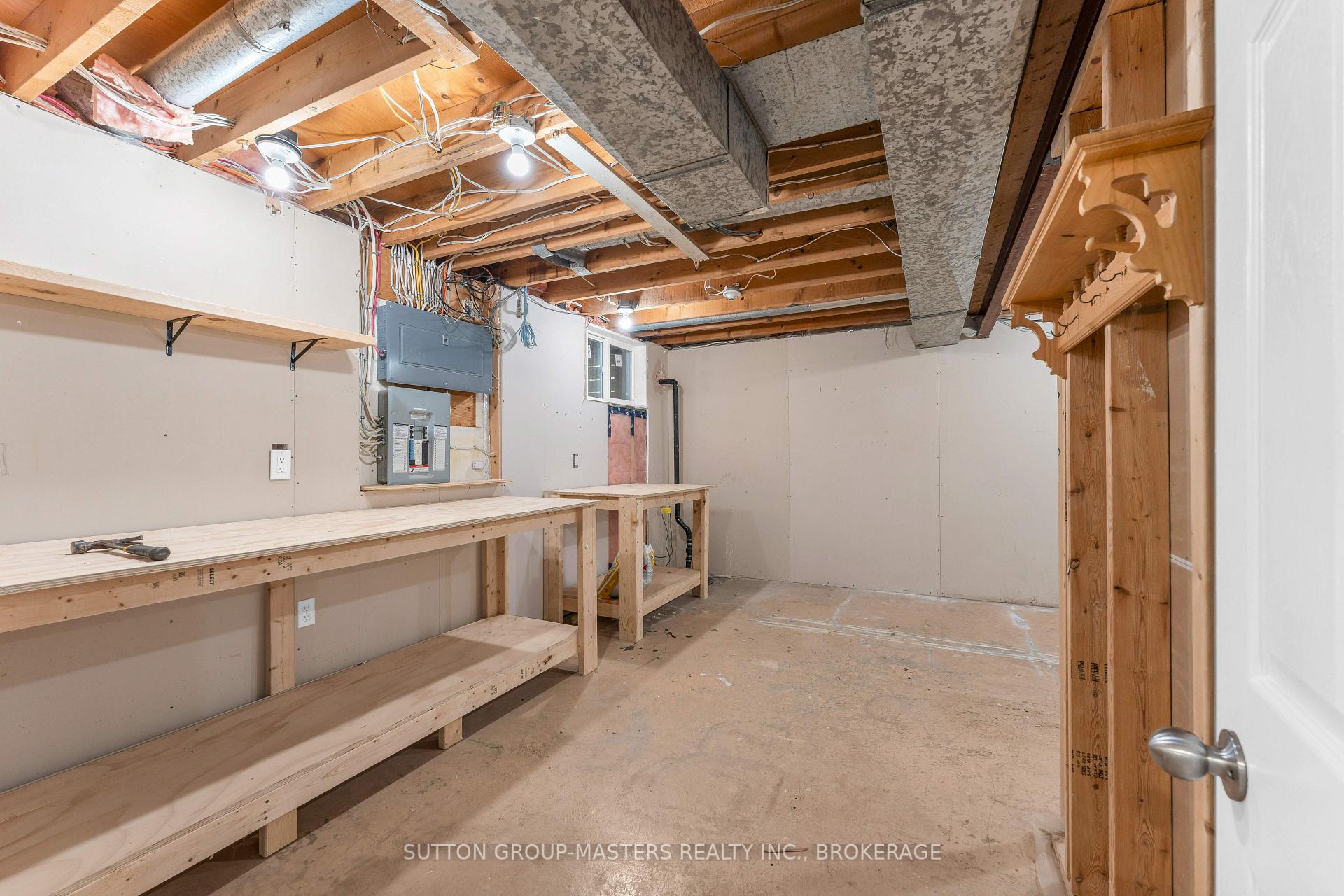 Photo 37 of 863 Pembridge Crescent, Kingston, South of Taylor-Kidd Blvd — HOMEH