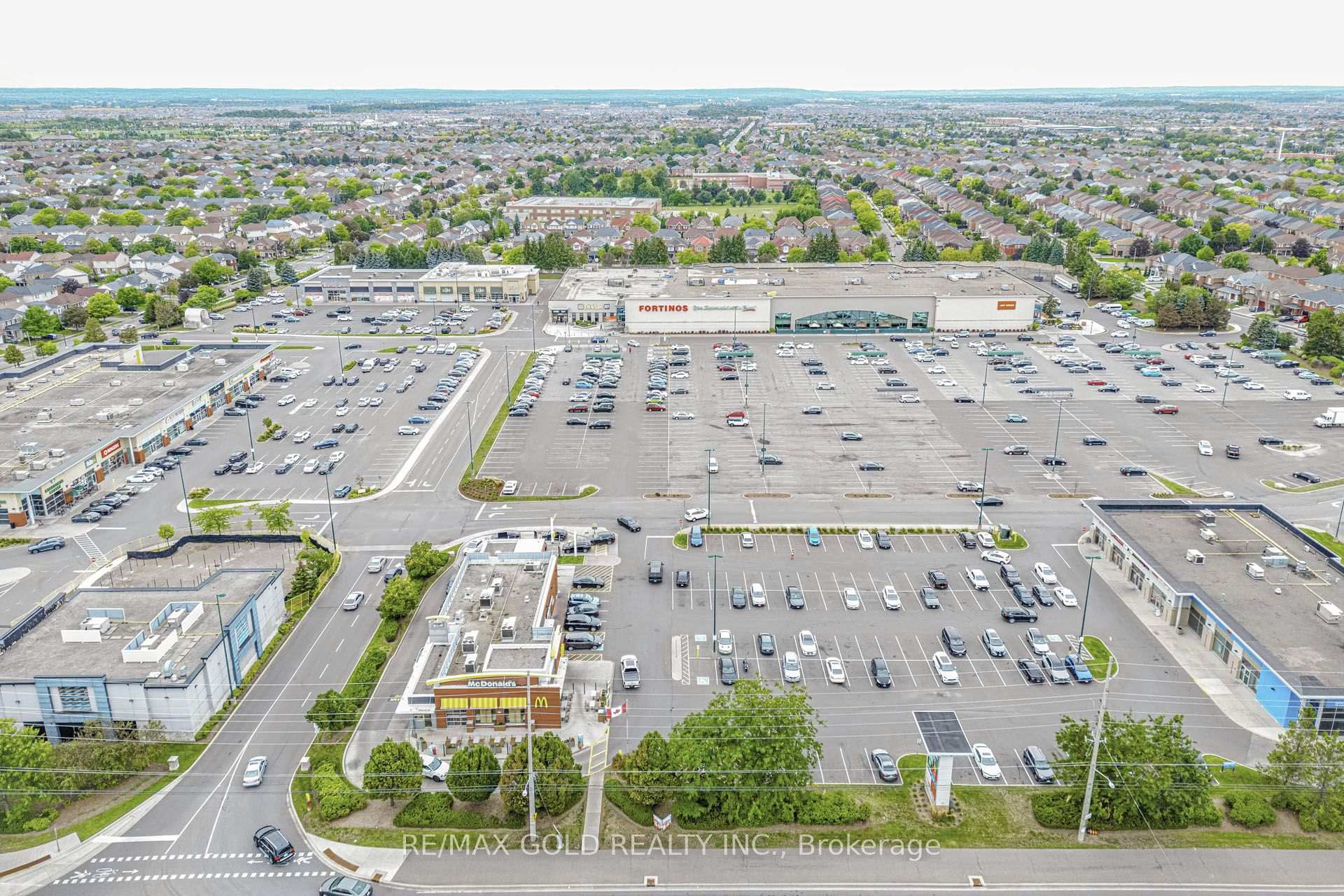 Photo 31 of 36 Summerdale Crescent, Brampton, Fletcher's Meadow — HOMEH