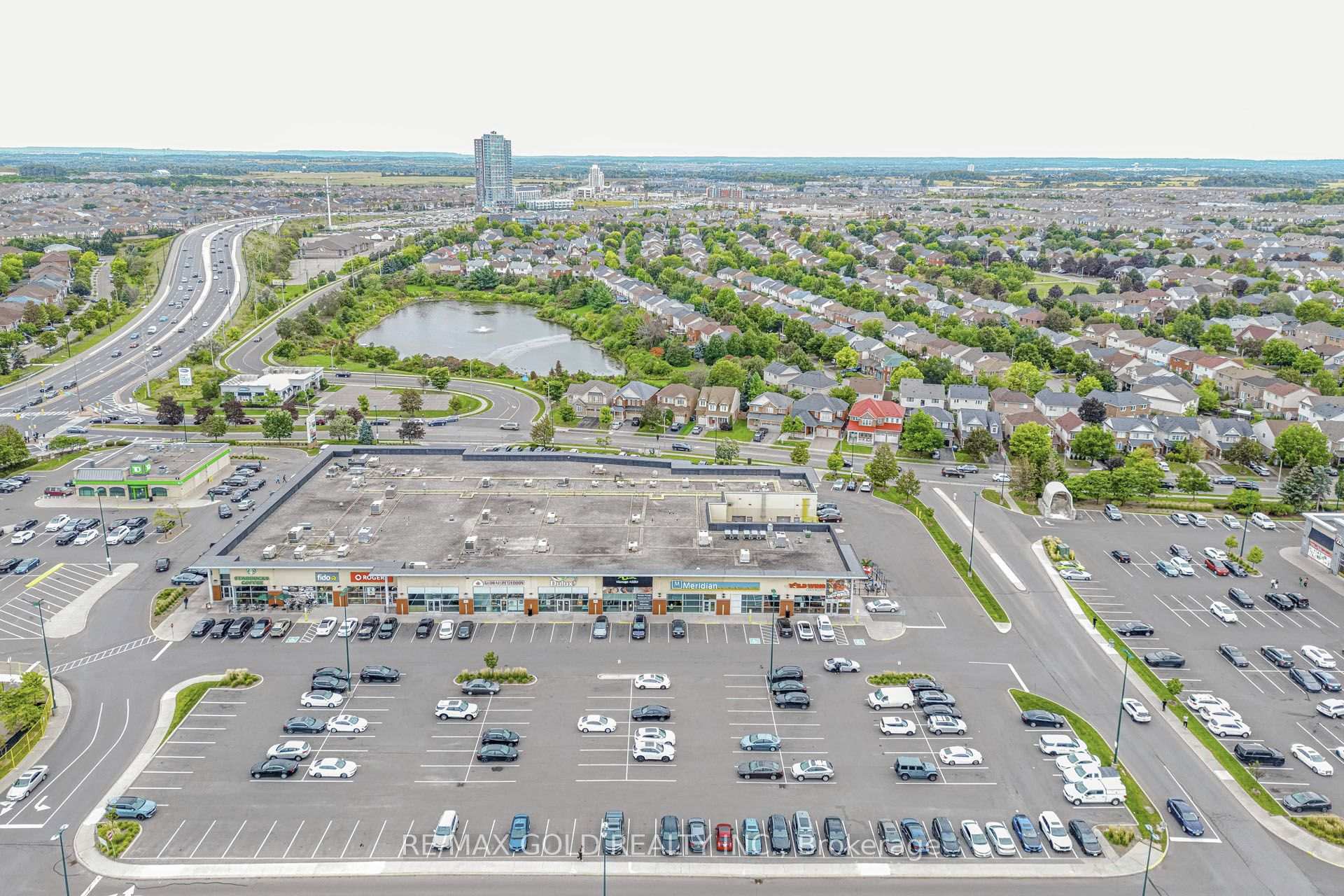 Photo 34 of 36 Summerdale Crescent, Brampton, Fletcher's Meadow — HOMEH