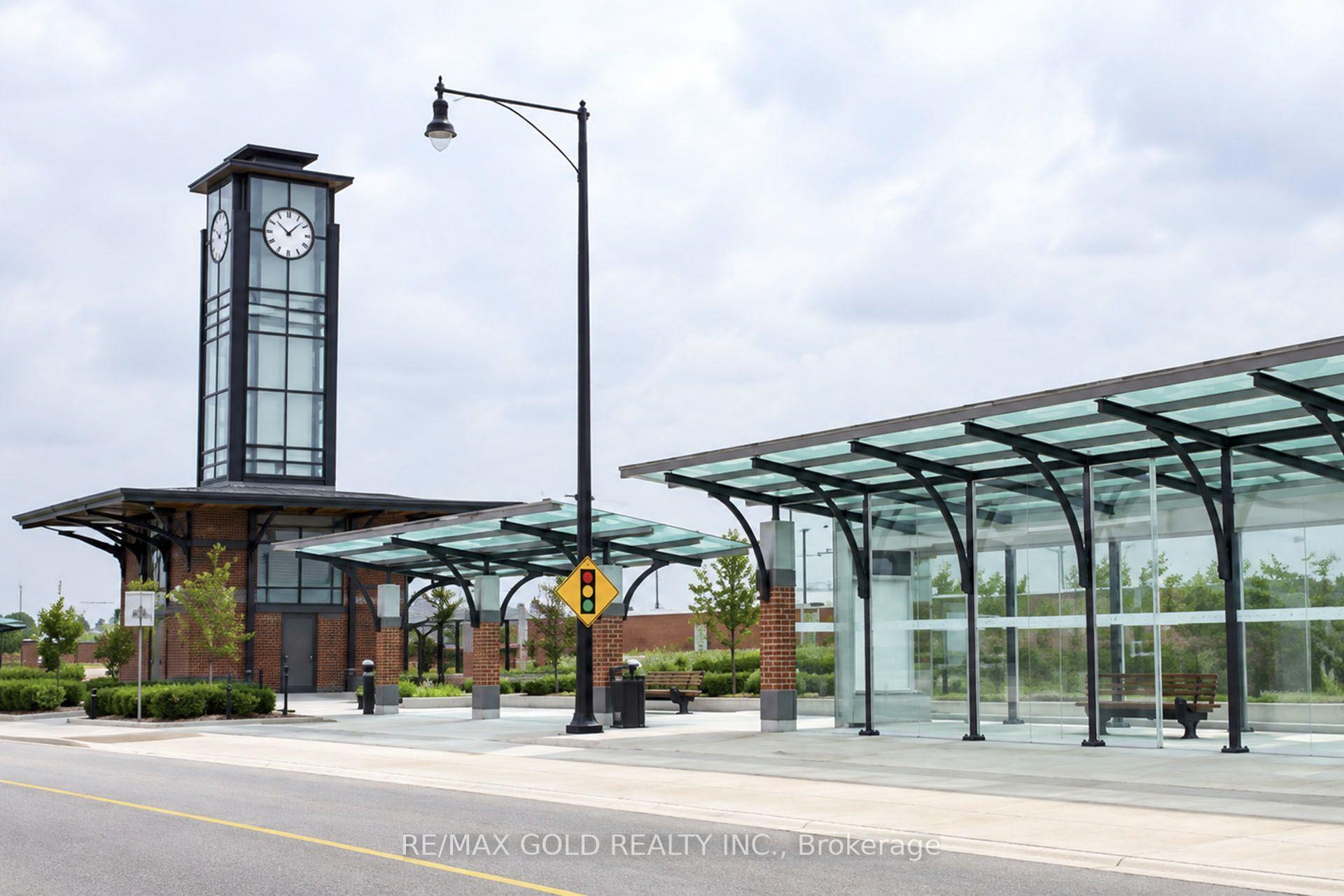 Photo 37 of 36 Summerdale Crescent, Brampton, Fletcher's Meadow — HOMEH