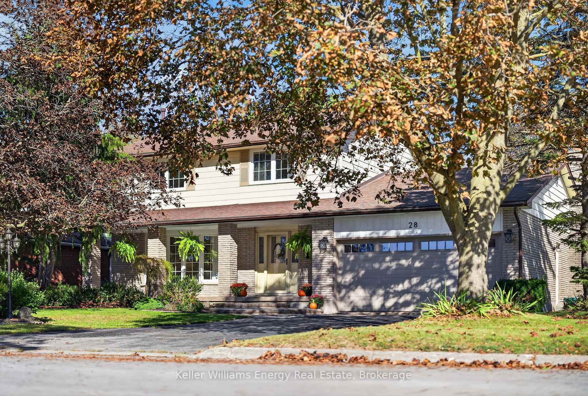 Photo of 28 Briarwood Crescent