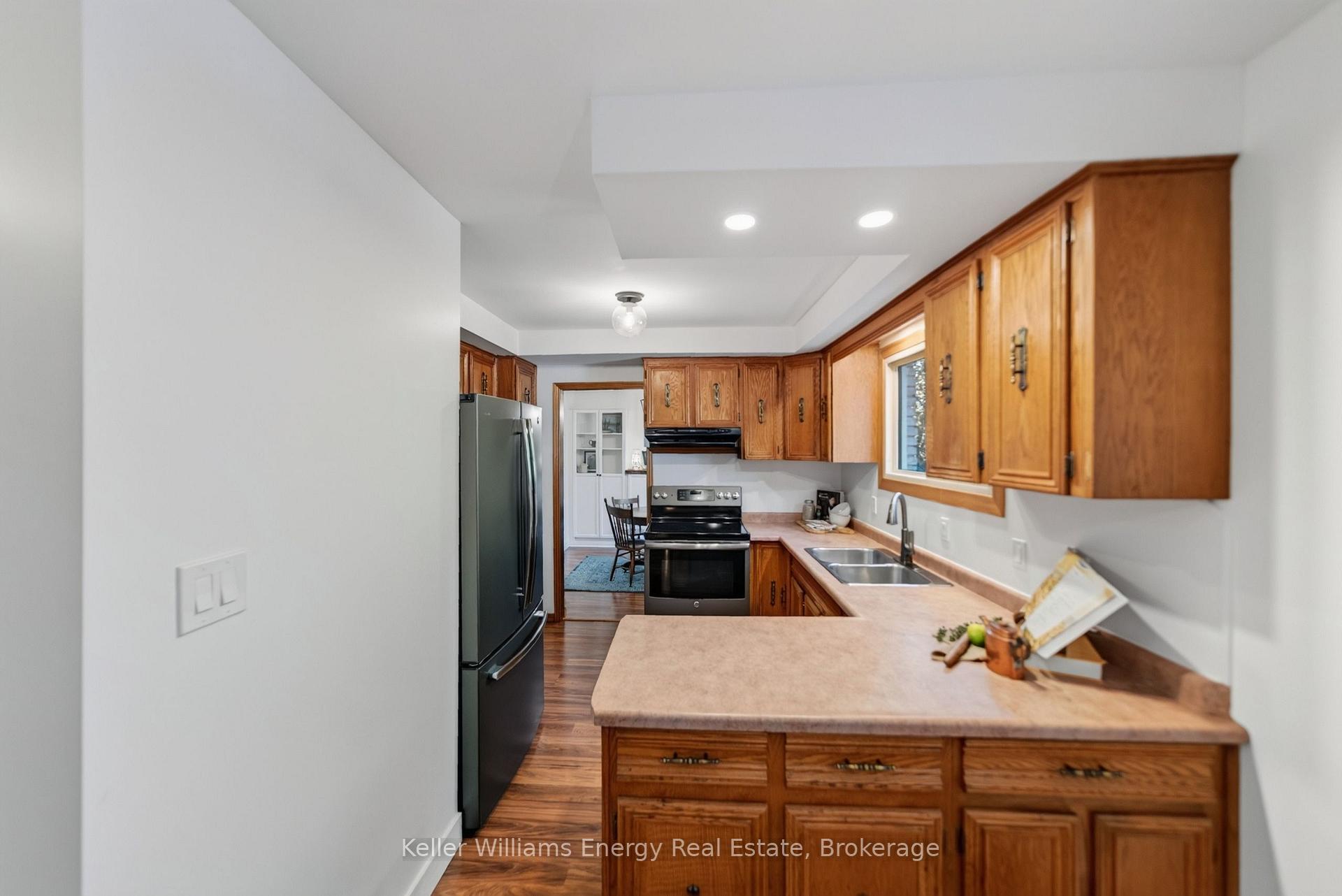 Photo 18 of 28 Briarwood Crescent, Belleville, Belleville Ward — HOMEH