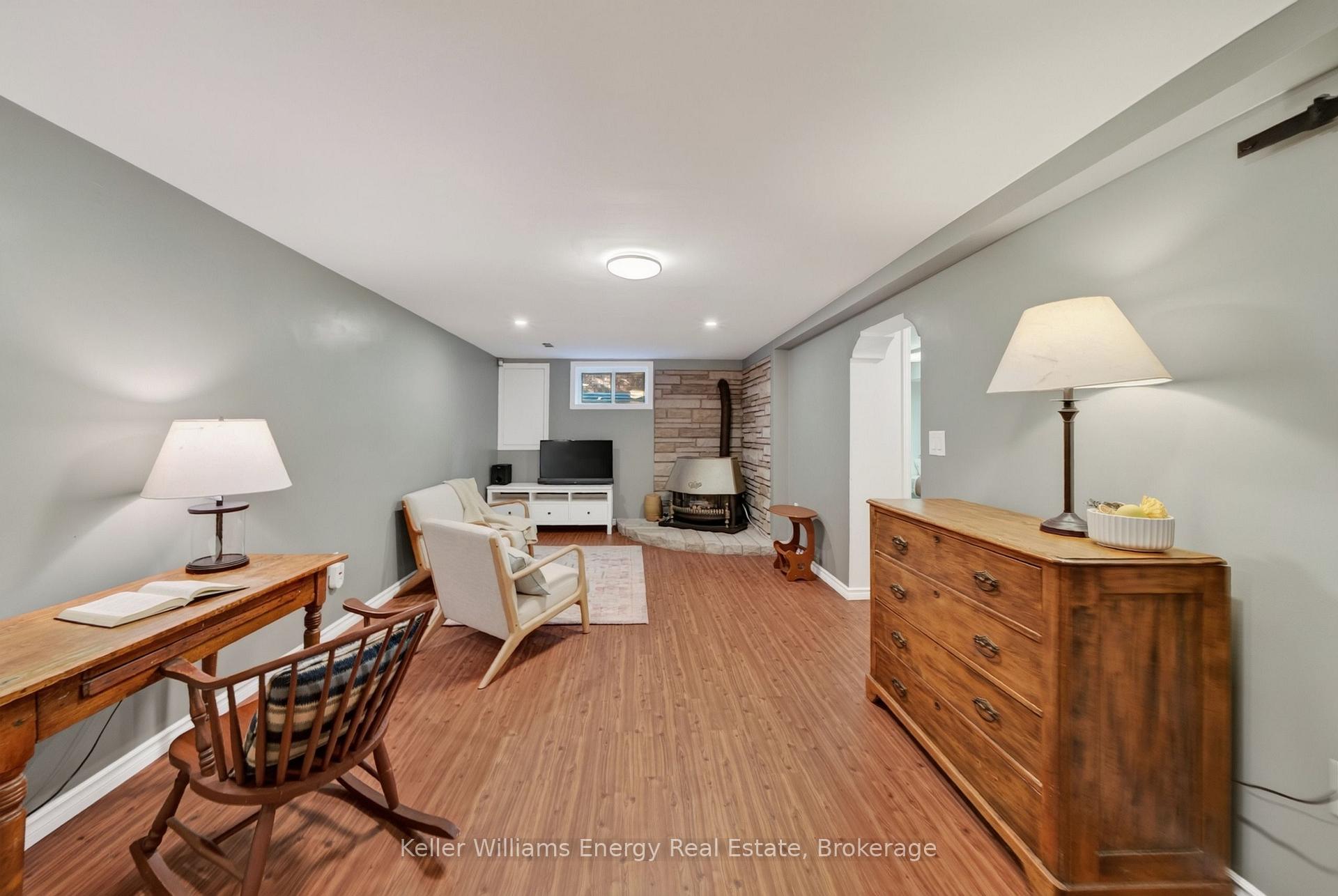 Photo 38 of 28 Briarwood Crescent, Belleville, Belleville Ward — HOMEH