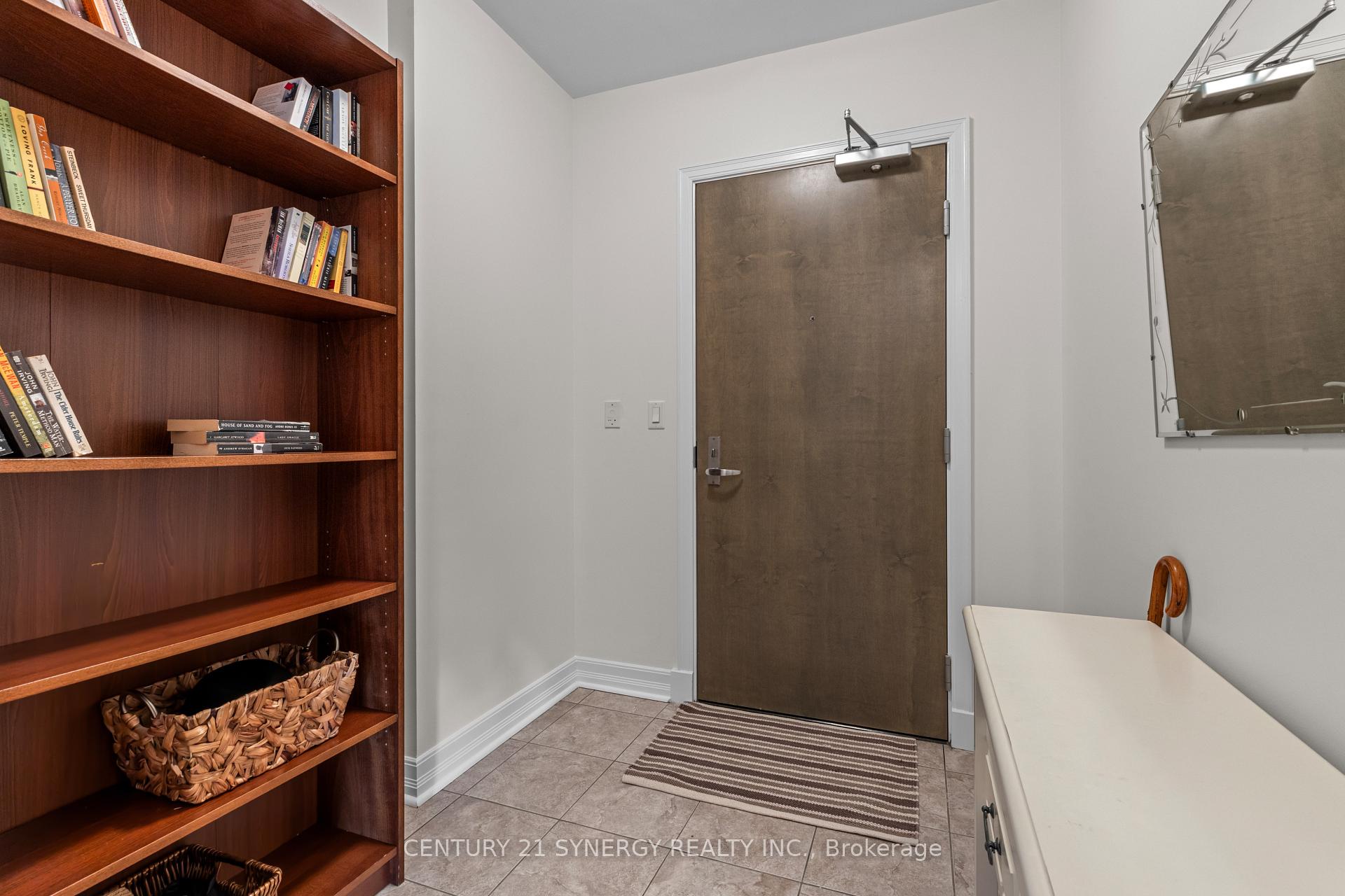 Photo 3 of Unit 501, 200 Besserer Street, Ottawa, Sandy Hill — HOMEH