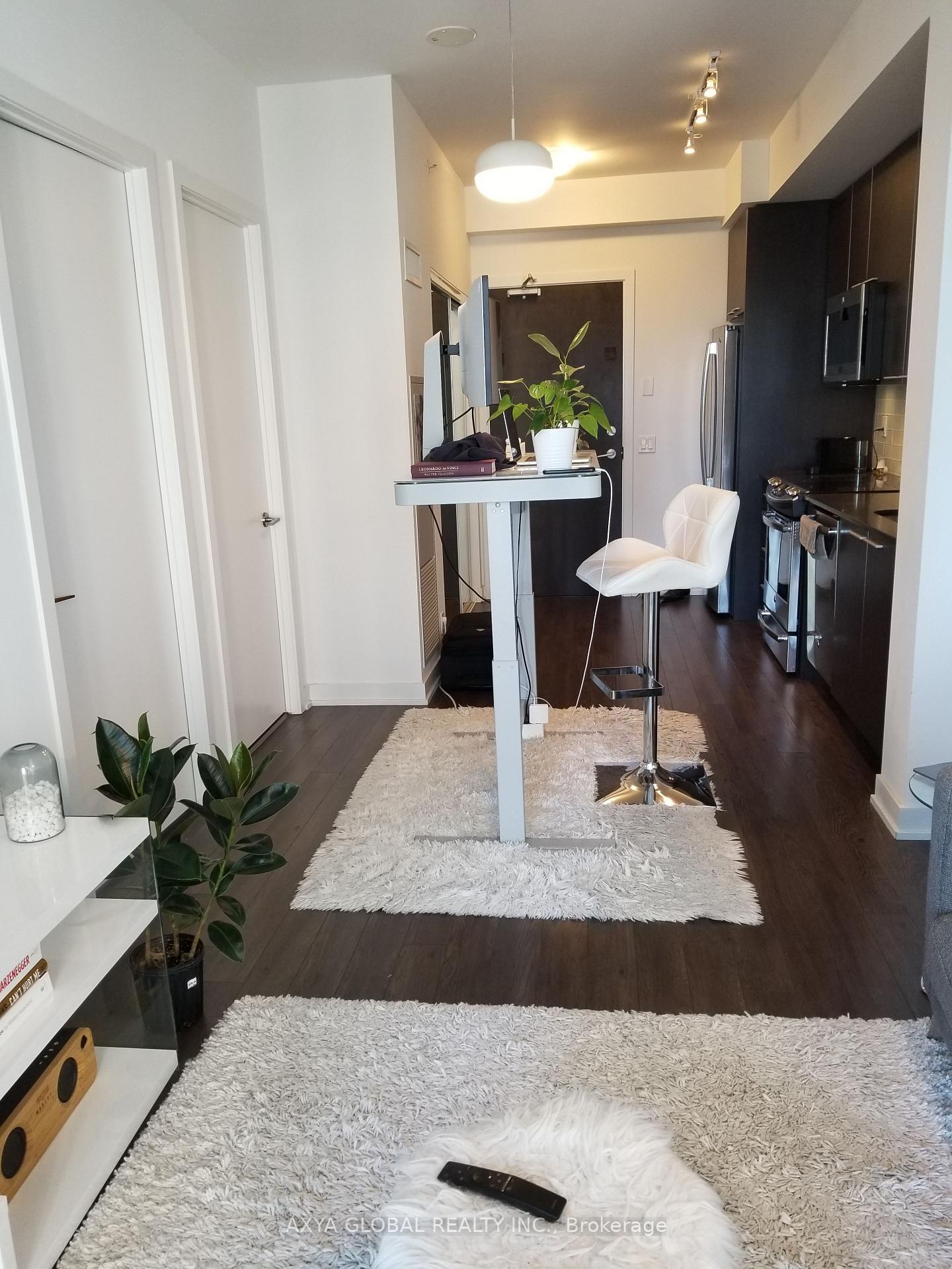 Photo 10 of Unit 1006, 10 Park Lawn Road, Etobicoke, Mimico — HOMEH