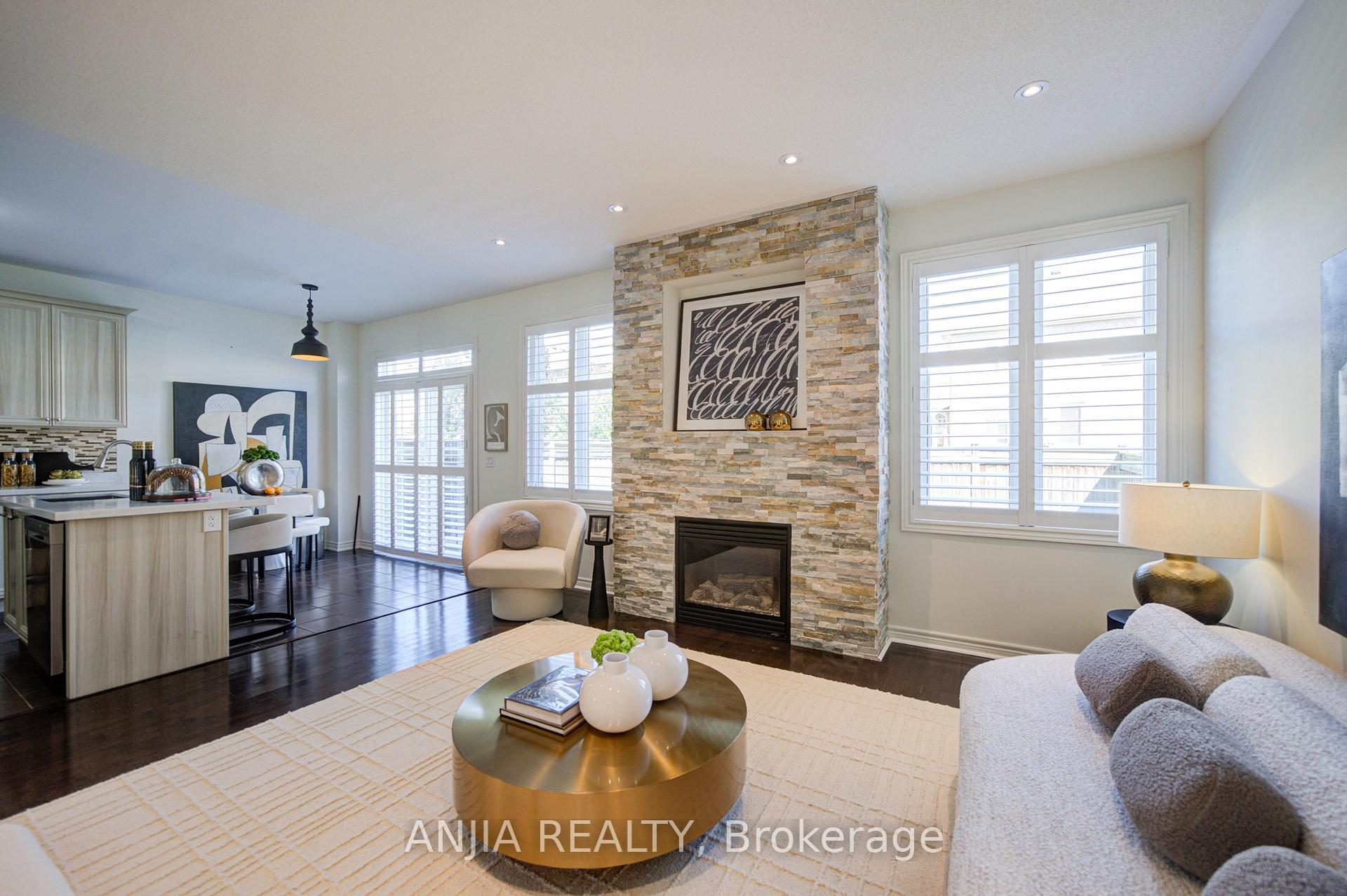 Photo 28 of 68 Old Field Crescent, East Gwillimbury, Rural East Gwillimbury — HOMEH