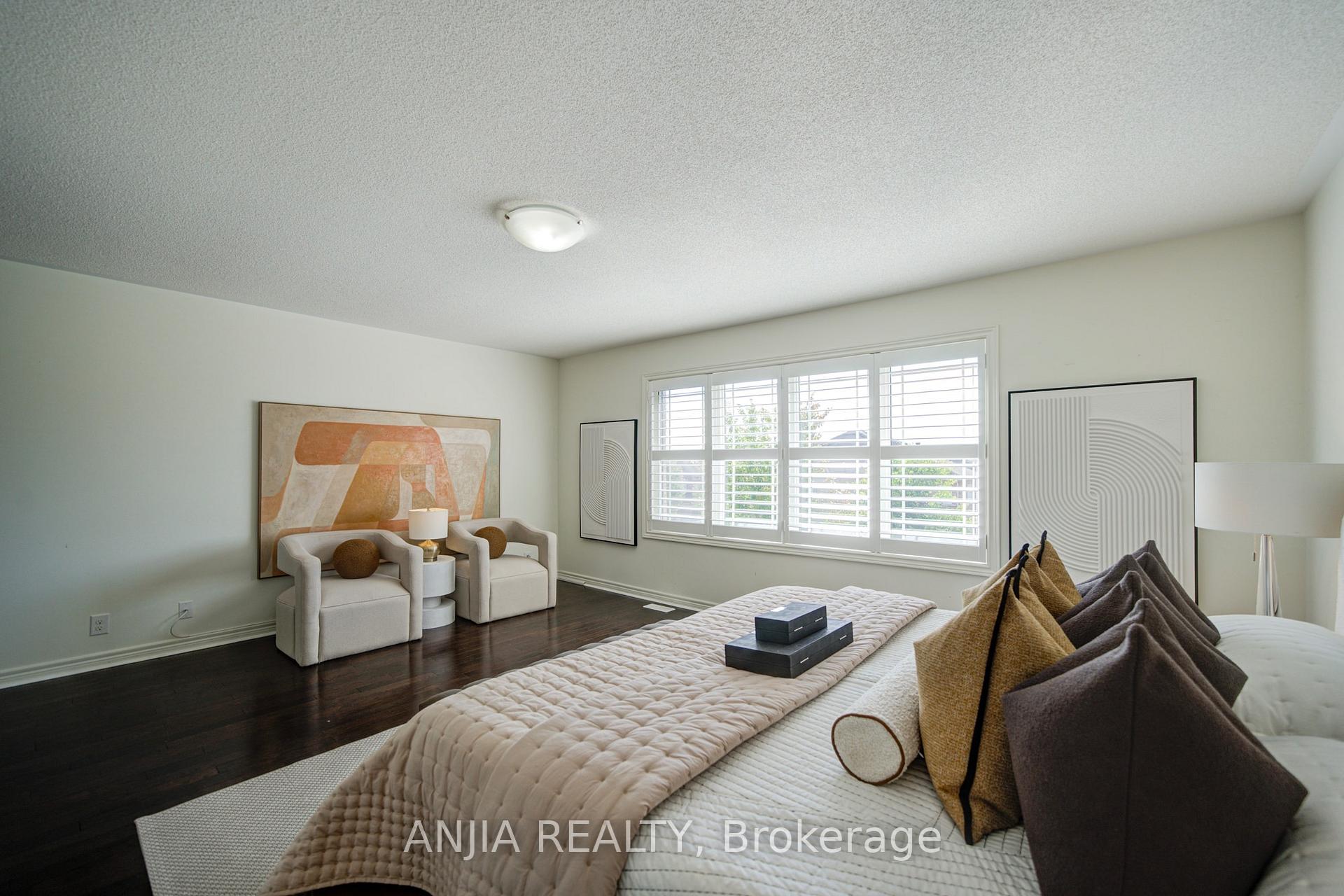Photo 34 of 68 Old Field Crescent, East Gwillimbury, Rural East Gwillimbury — HOMEH