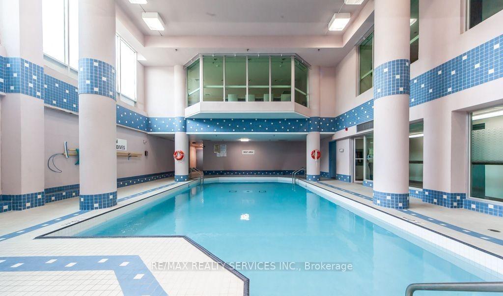 Photo 5 of Unit 104, 320 Mill Street S, Brampton, Brampton South — HOMEH