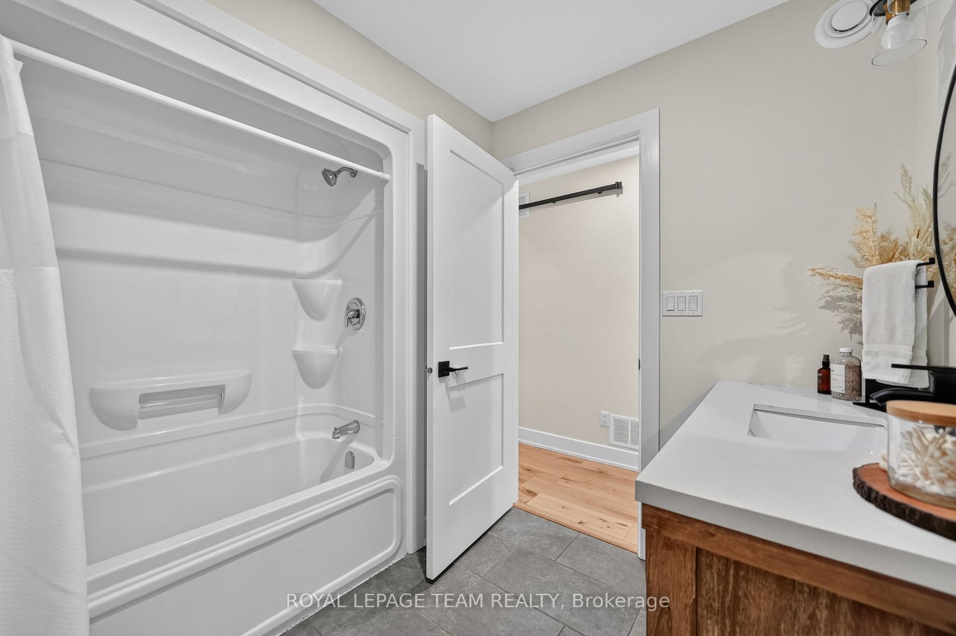 Photo 25 of 1302 Crowder Road, Edwardsburgh/Cardinal, Edwardsburgh/Cardinal Twp — HOMEH
