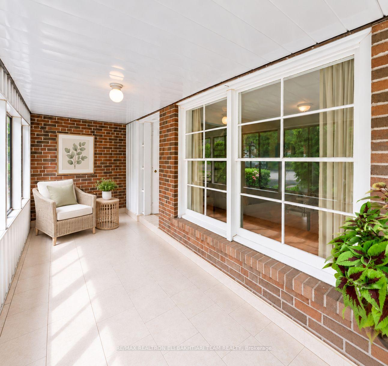Photo 9 of 180 Woodsworth Road, North York, St. Andrew-Windfields — HOMEH