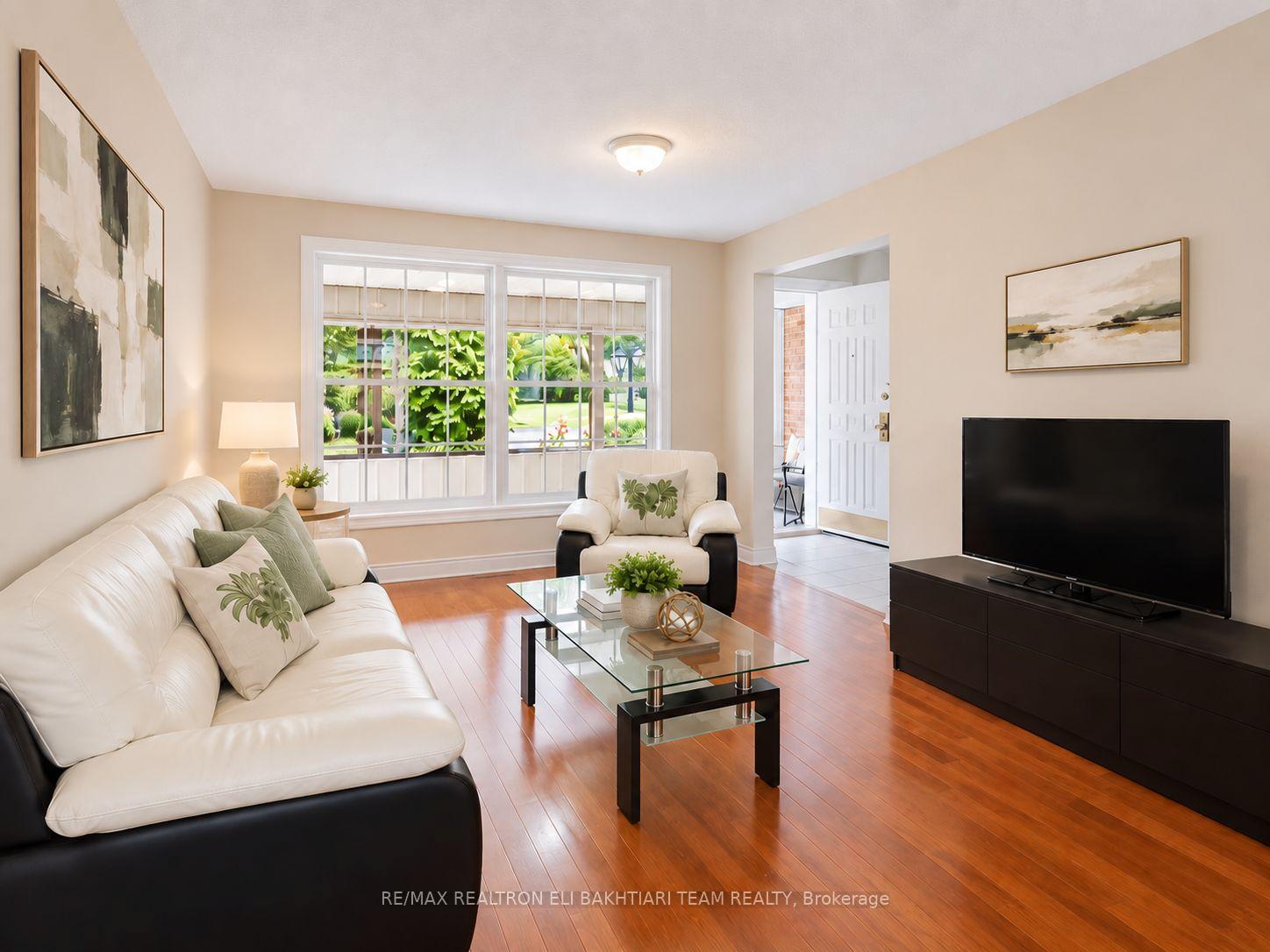Photo 11 of 180 Woodsworth Road, North York, St. Andrew-Windfields — HOMEH