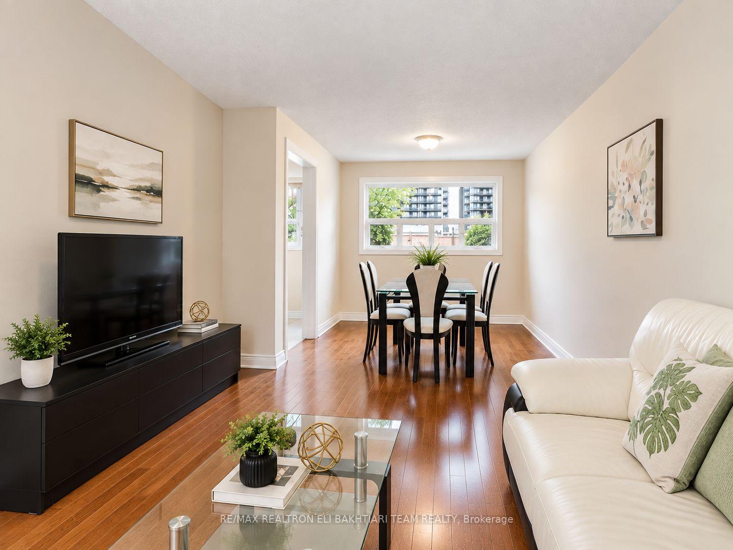 Photo 12 of 180 Woodsworth Road, North York, St. Andrew-Windfields — HOMEH