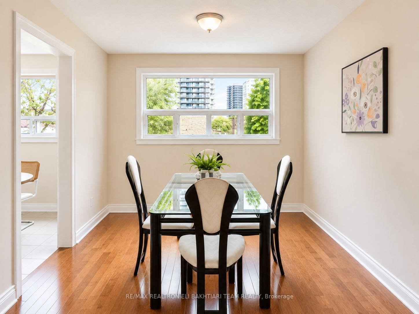 Photo 13 of 180 Woodsworth Road, North York, St. Andrew-Windfields — HOMEH