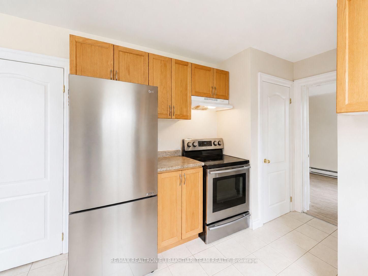 Photo 18 of 180 Woodsworth Road, North York, St. Andrew-Windfields — HOMEH