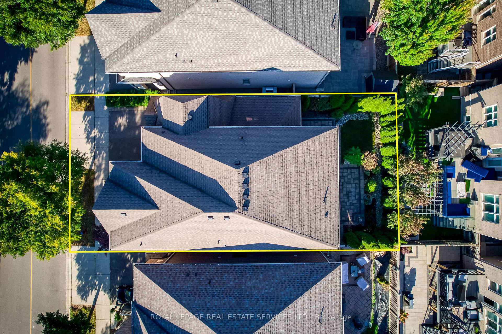 Photo 3 of 144 North Park Boulevard, Oakville, Glenorchy — HOMEH