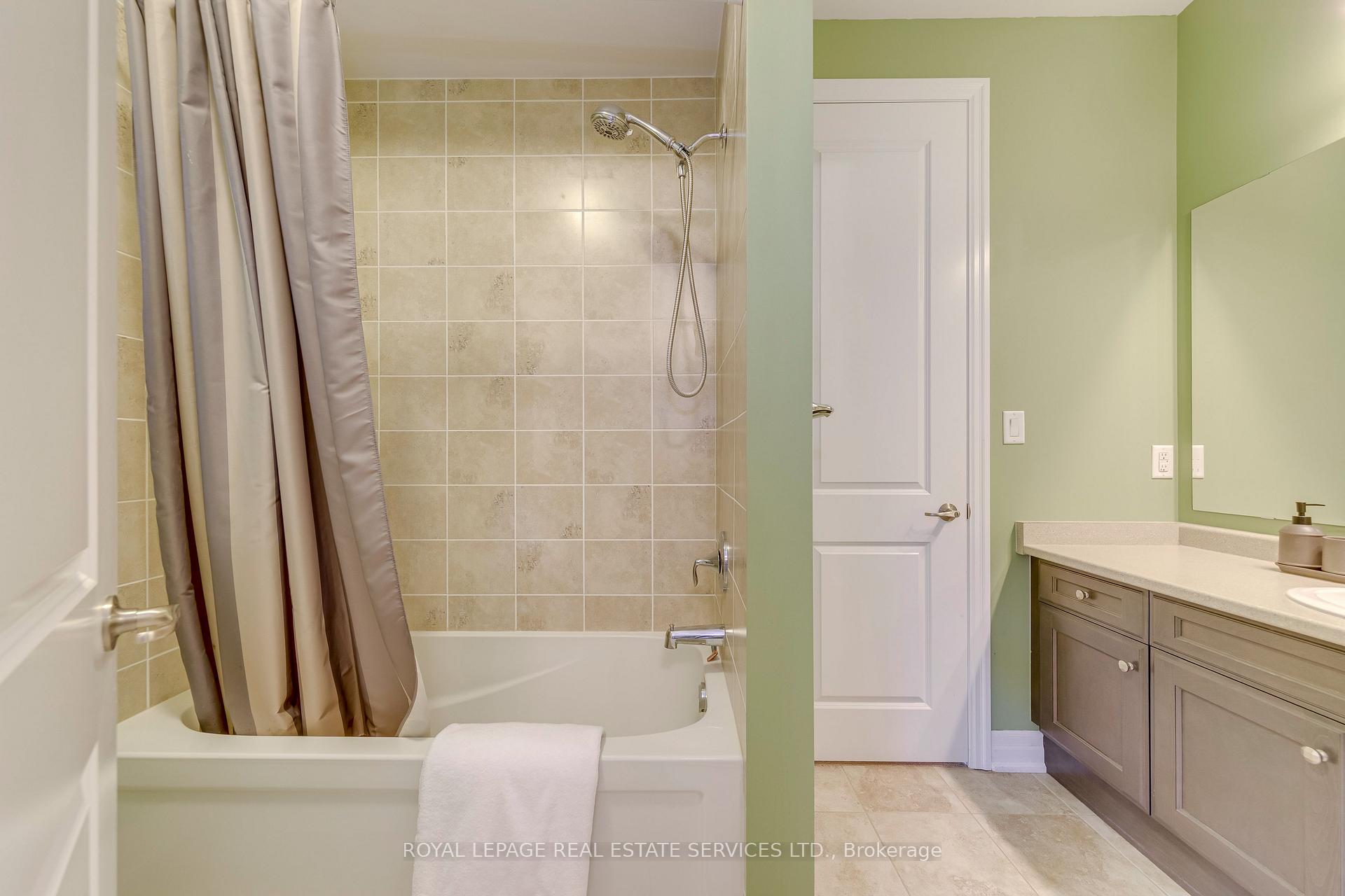 Photo 38 of 144 North Park Boulevard, Oakville, Glenorchy — HOMEH