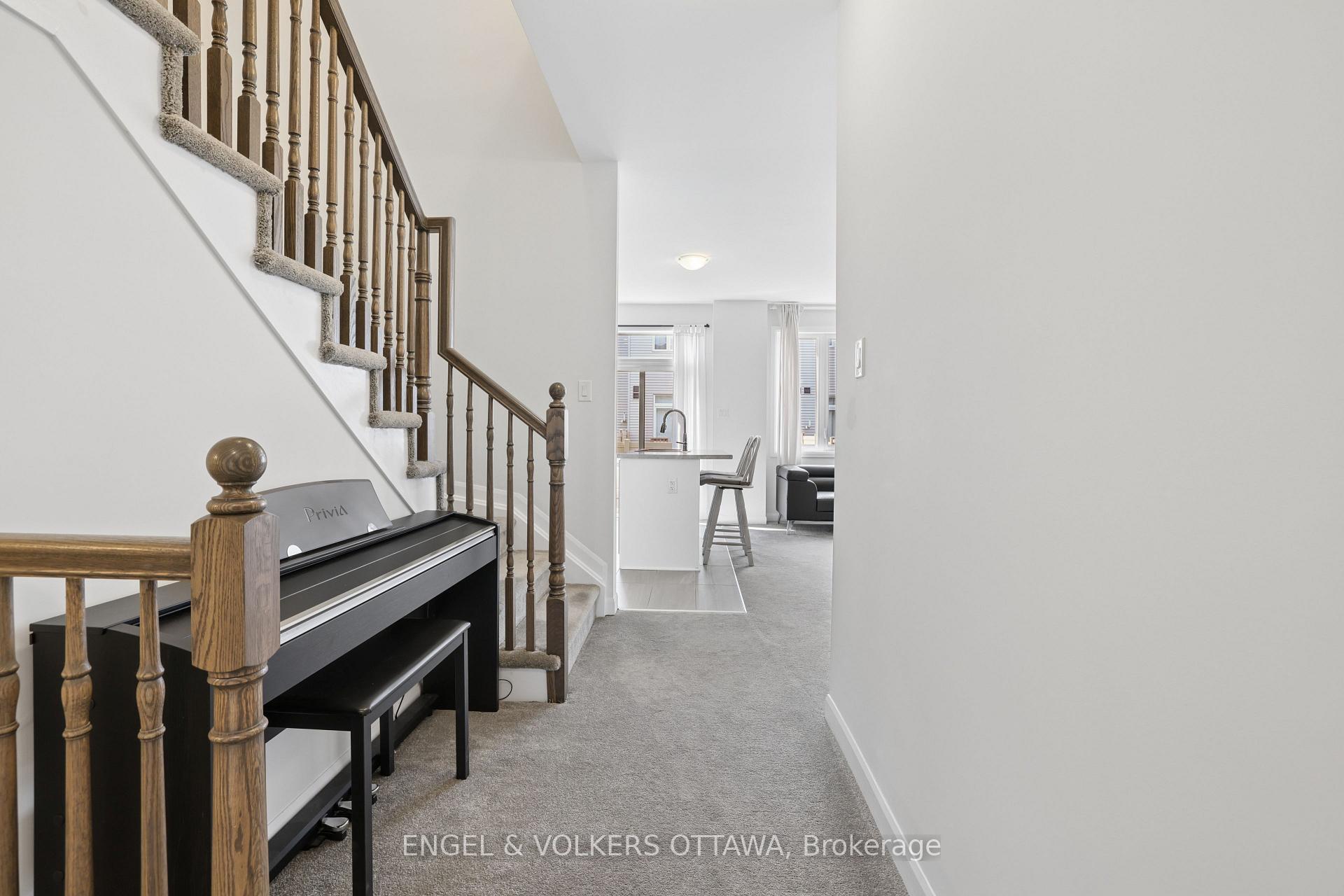 Photo 5 of 185 Chakra Street, Ottawa, Barrhaven - Heritage Park — HOMEH