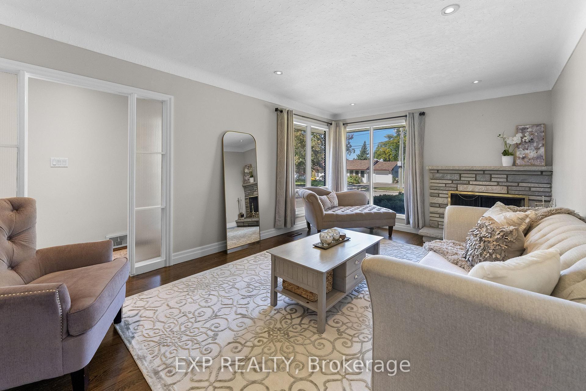 Photo 9 of 13 Ridley Heights Road, St. Catharines, Ridley — HOMEH