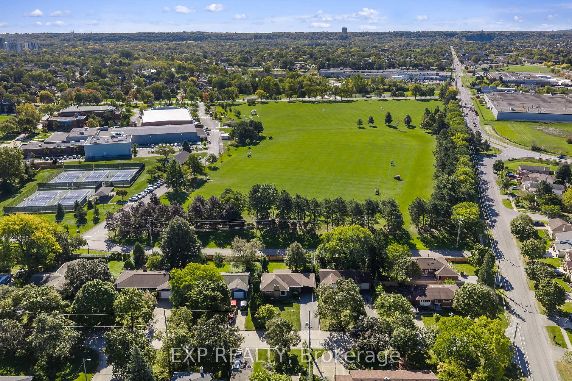 Photo 33 of 13 Ridley Heights Road, St. Catharines, Ridley — HOMEH