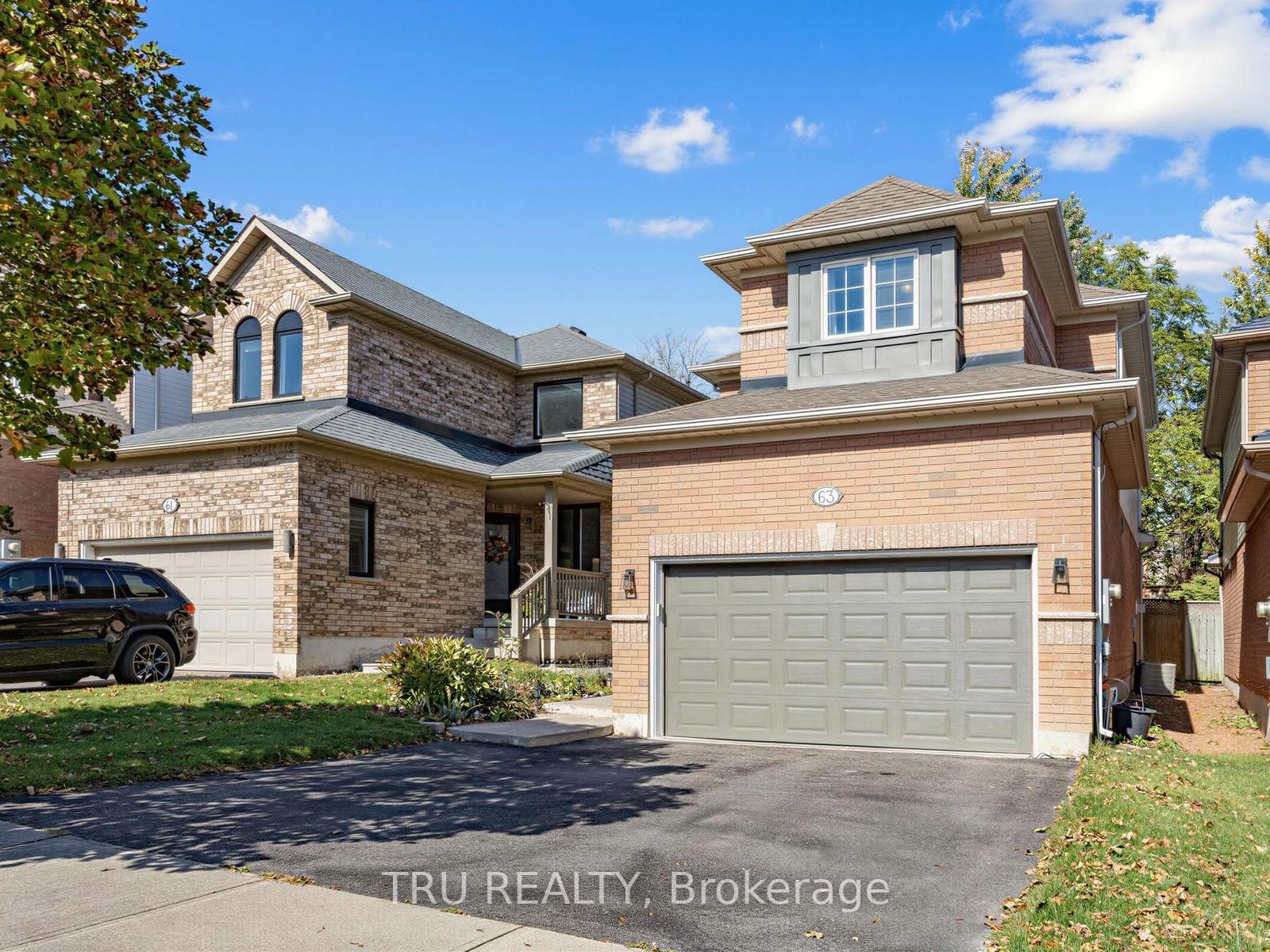 Photo 2 of 63 Russell Street, Halton Hills, Georgetown — HOMEH