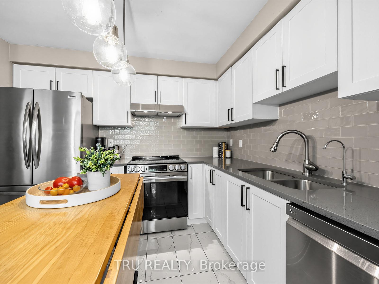 Photo 18 of 63 Russell Street, Halton Hills, Georgetown — HOMEH