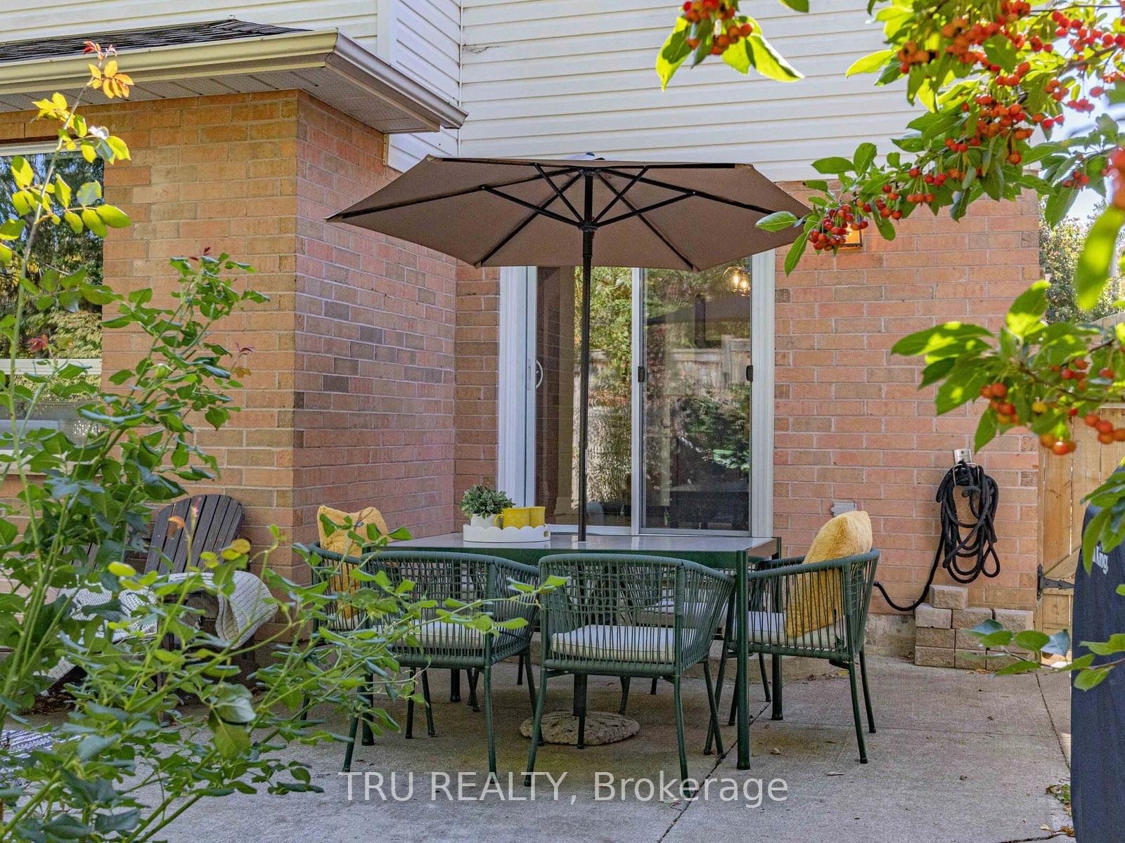 Photo 36 of 63 Russell Street, Halton Hills, Georgetown — HOMEH