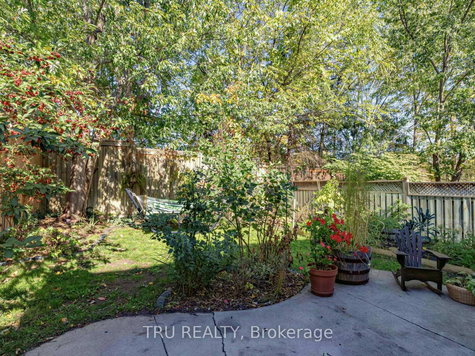 Photo 40 of 63 Russell Street, Halton Hills, Georgetown — HOMEH