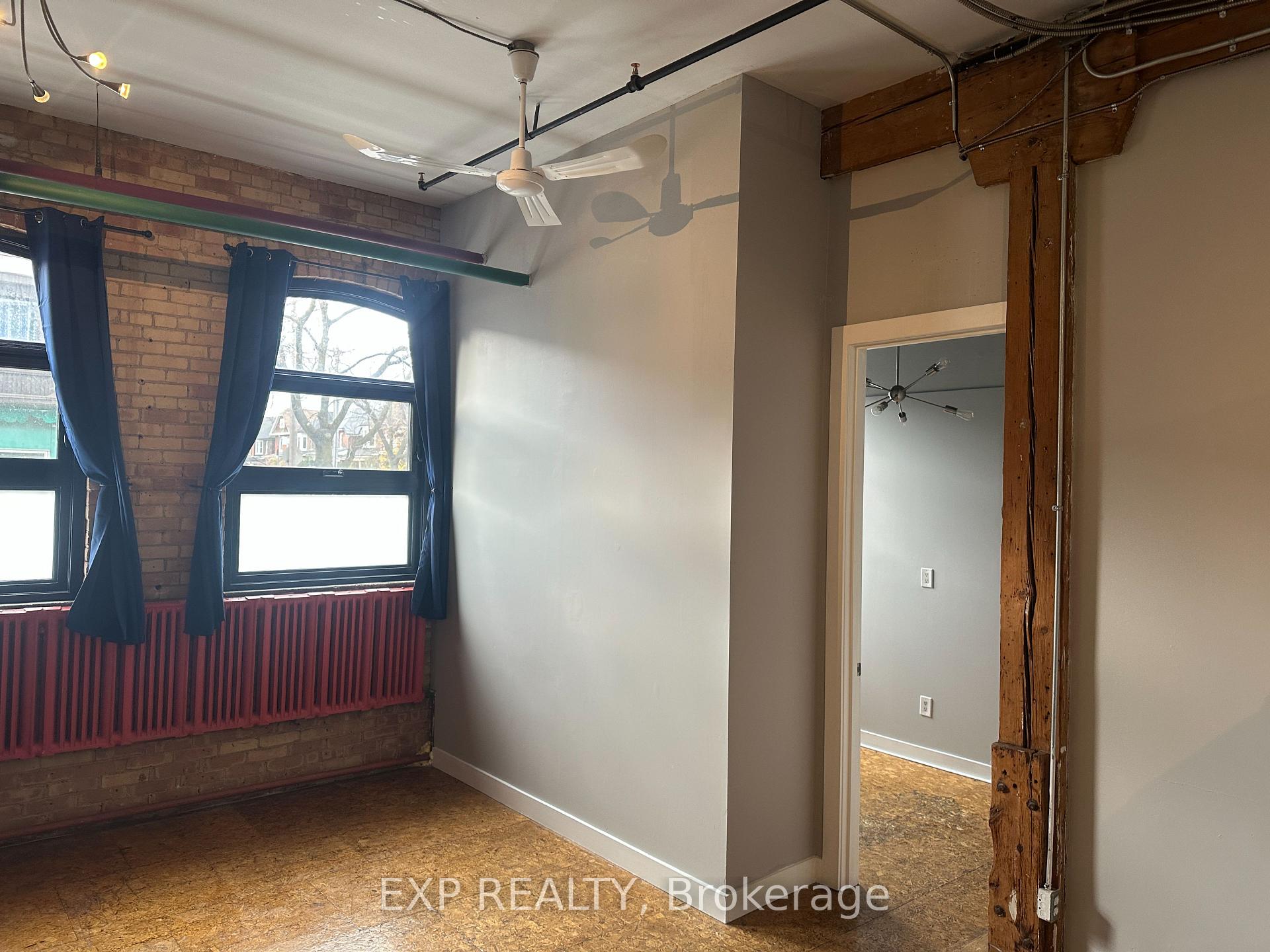 Photo 4 of Unit 2474, 2480 Dundas Street W, Toronto, High Park North — HOMEH