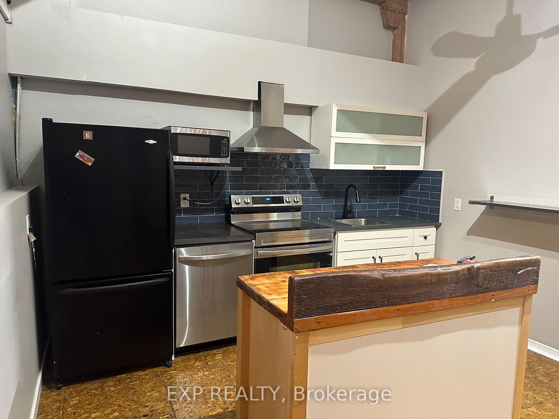 Photo 30 of Unit 2474, 2480 Dundas Street W, Toronto, High Park North — HOMEH