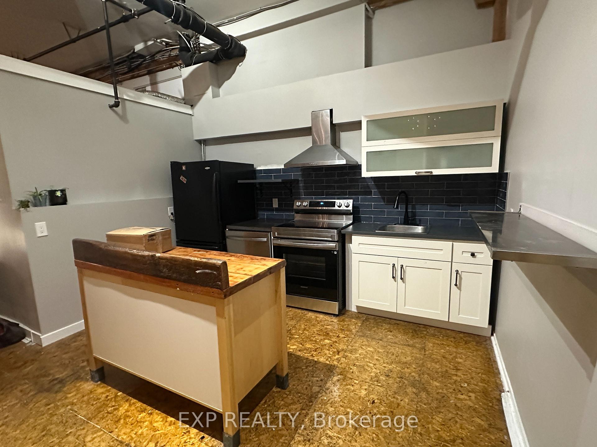 Photo 34 of Unit 2474, 2480 Dundas Street W, Toronto, High Park North — HOMEH