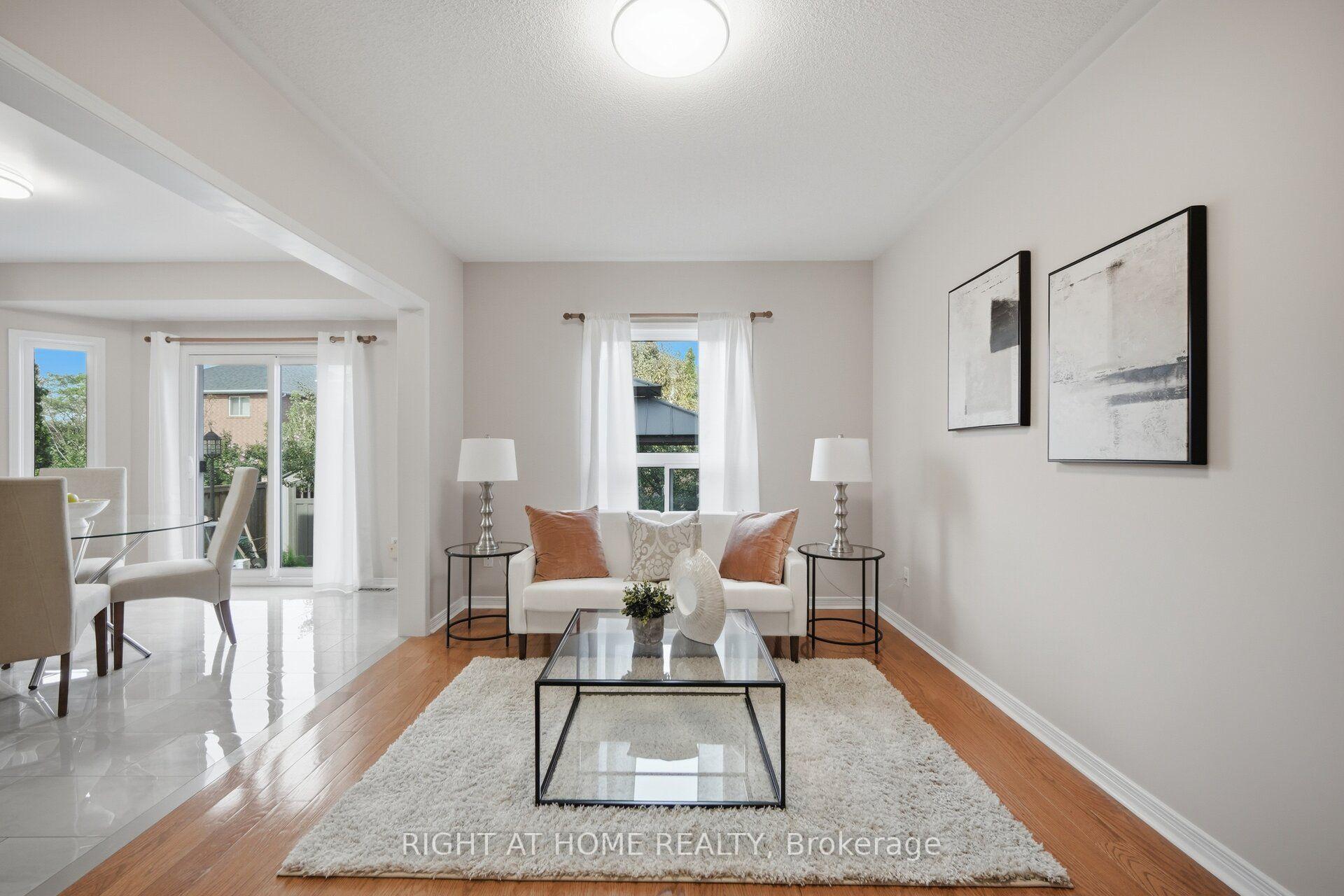 Photo 16 of 975 Mantle Crescent, Mississauga, East Credit — HOMEH