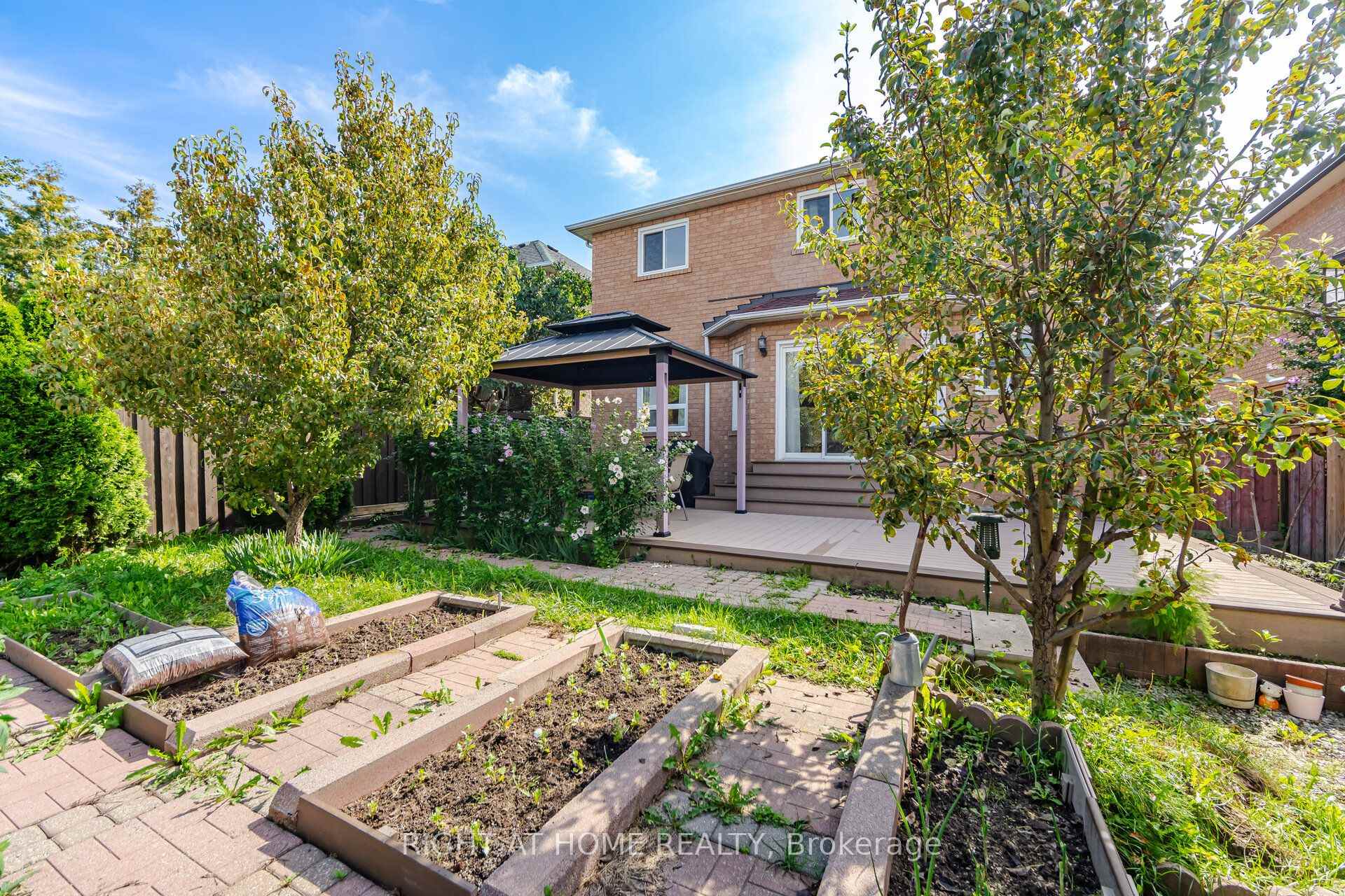 Photo 41 of 975 Mantle Crescent, Mississauga, East Credit — HOMEH