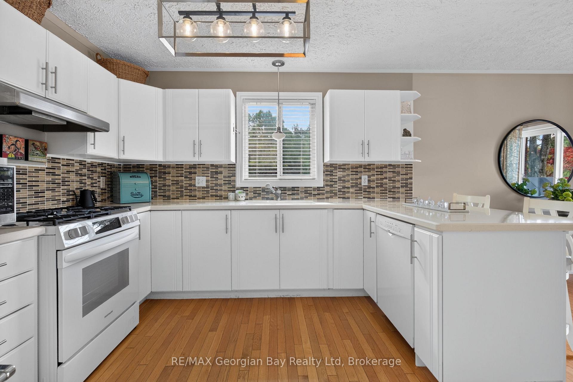 Photo 9 of Unit 5, 90 Thompsons Road, Penetanguishene — HOMEH