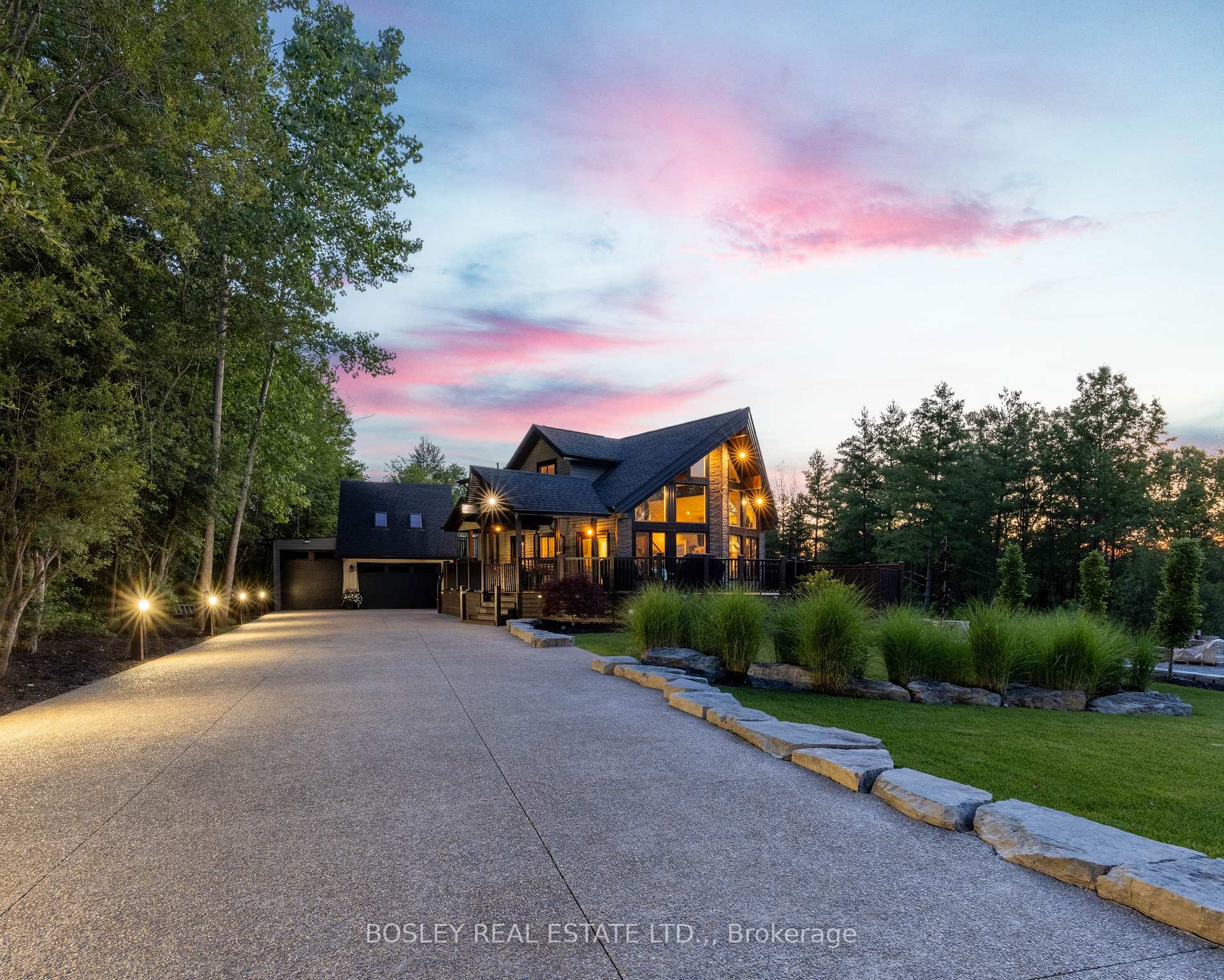 Photo 5 of 4949 Lyon's Parkway, Niagara Falls, Lyons Creek — HOMEH