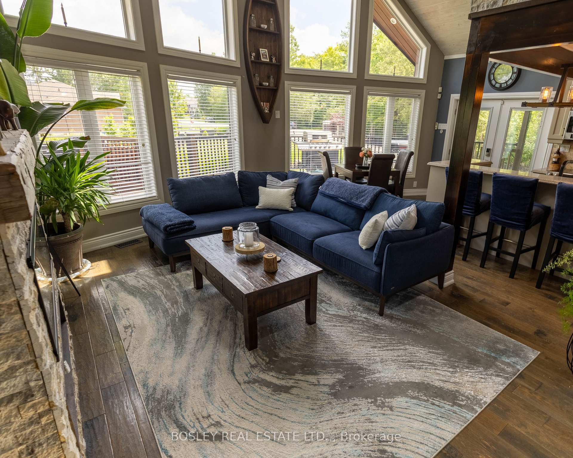 Photo 10 of 4949 Lyon's Parkway, Niagara Falls, Lyons Creek — HOMEH