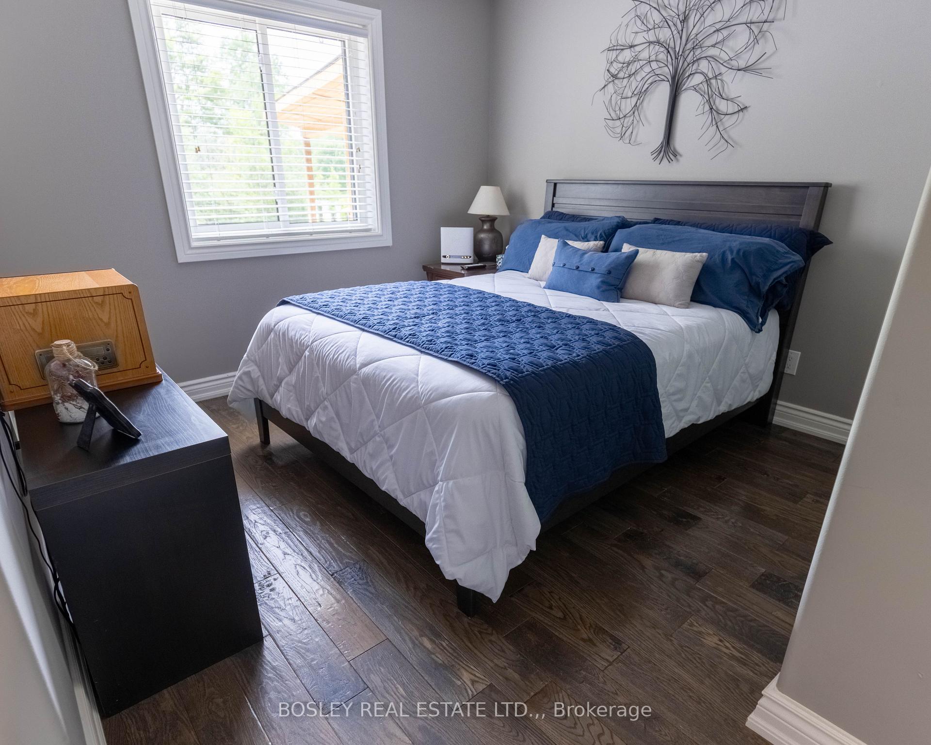 Photo 21 of 4949 Lyon's Parkway, Niagara Falls, Lyons Creek — HOMEH
