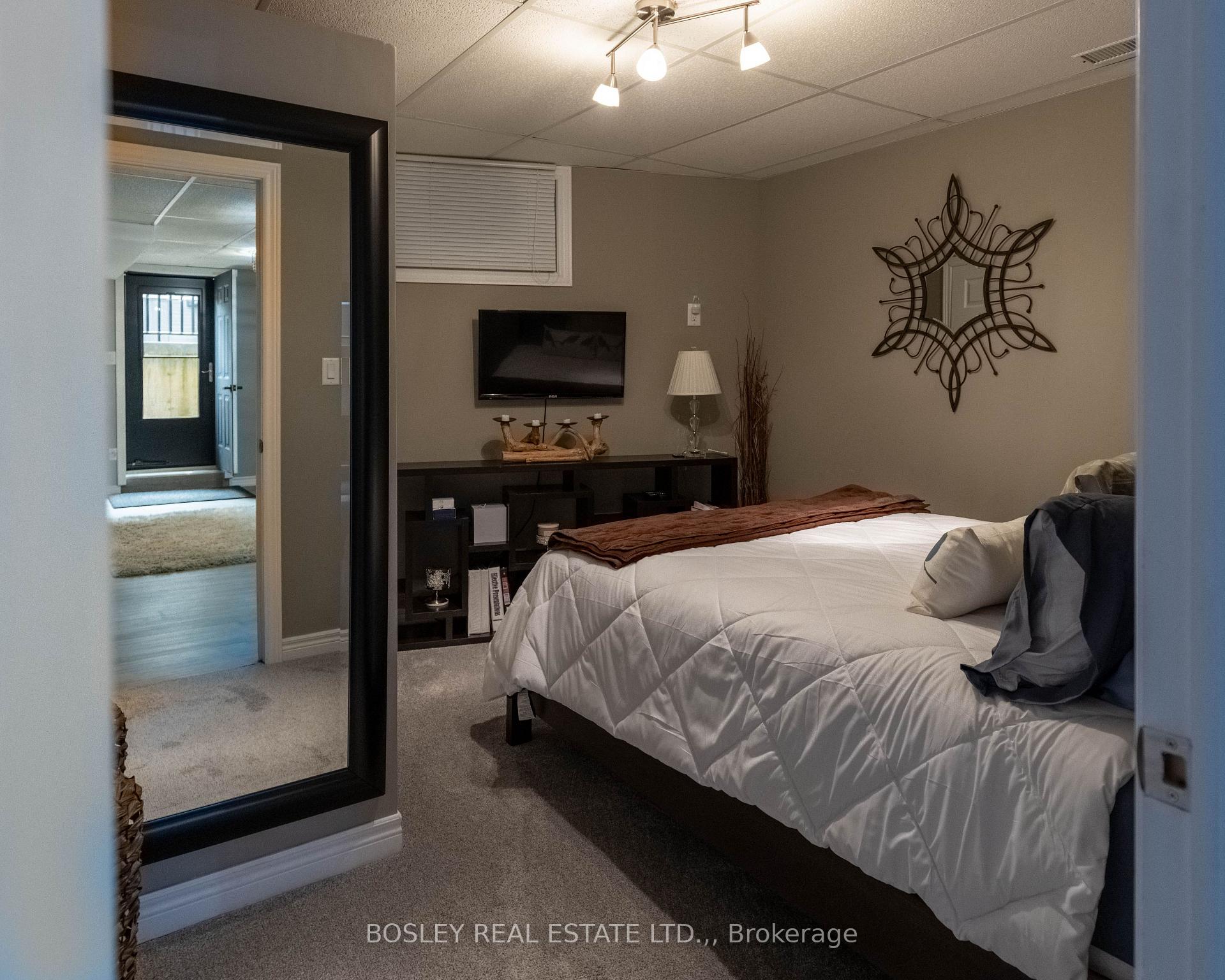 Photo 26 of 4949 Lyon's Parkway, Niagara Falls, Lyons Creek — HOMEH