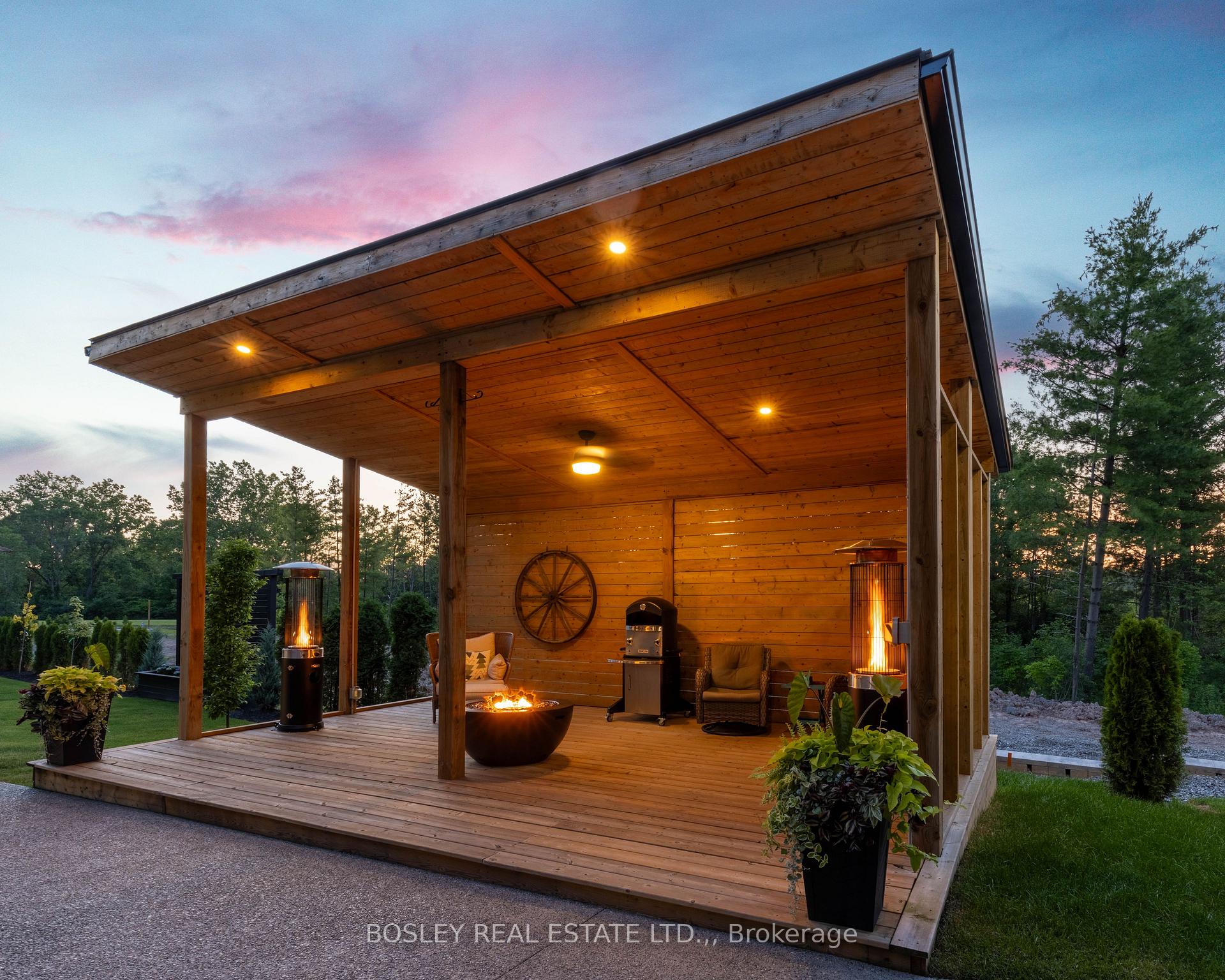 Photo 40 of 4949 Lyon's Parkway, Niagara Falls, Lyons Creek — HOMEH