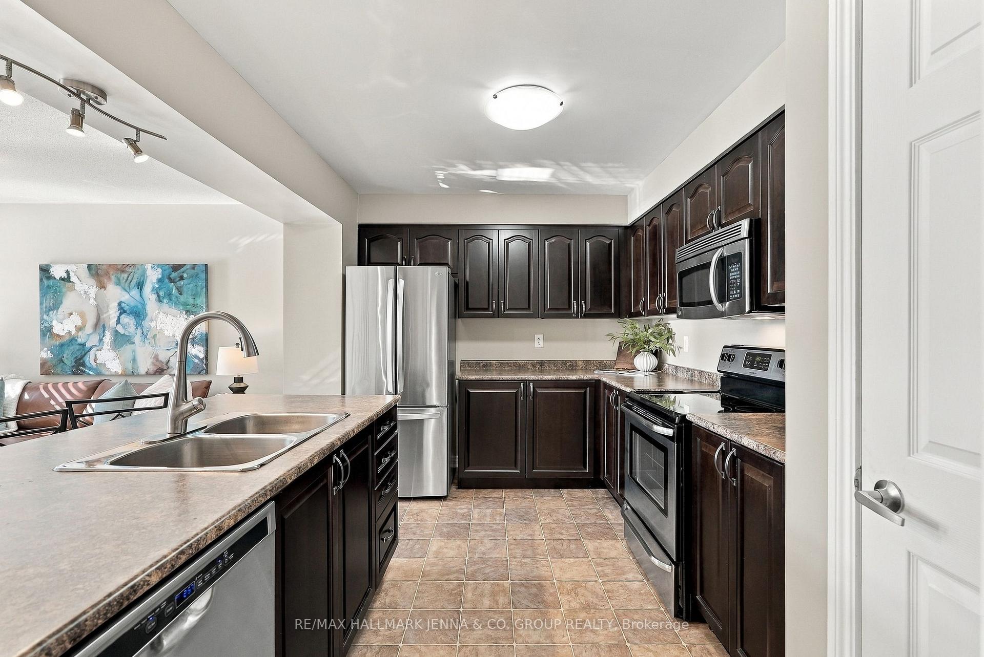 Photo 7 of 2455 Nutgrove Avenue, Ottawa, Barrhaven - Half Moon Bay — HOMEH