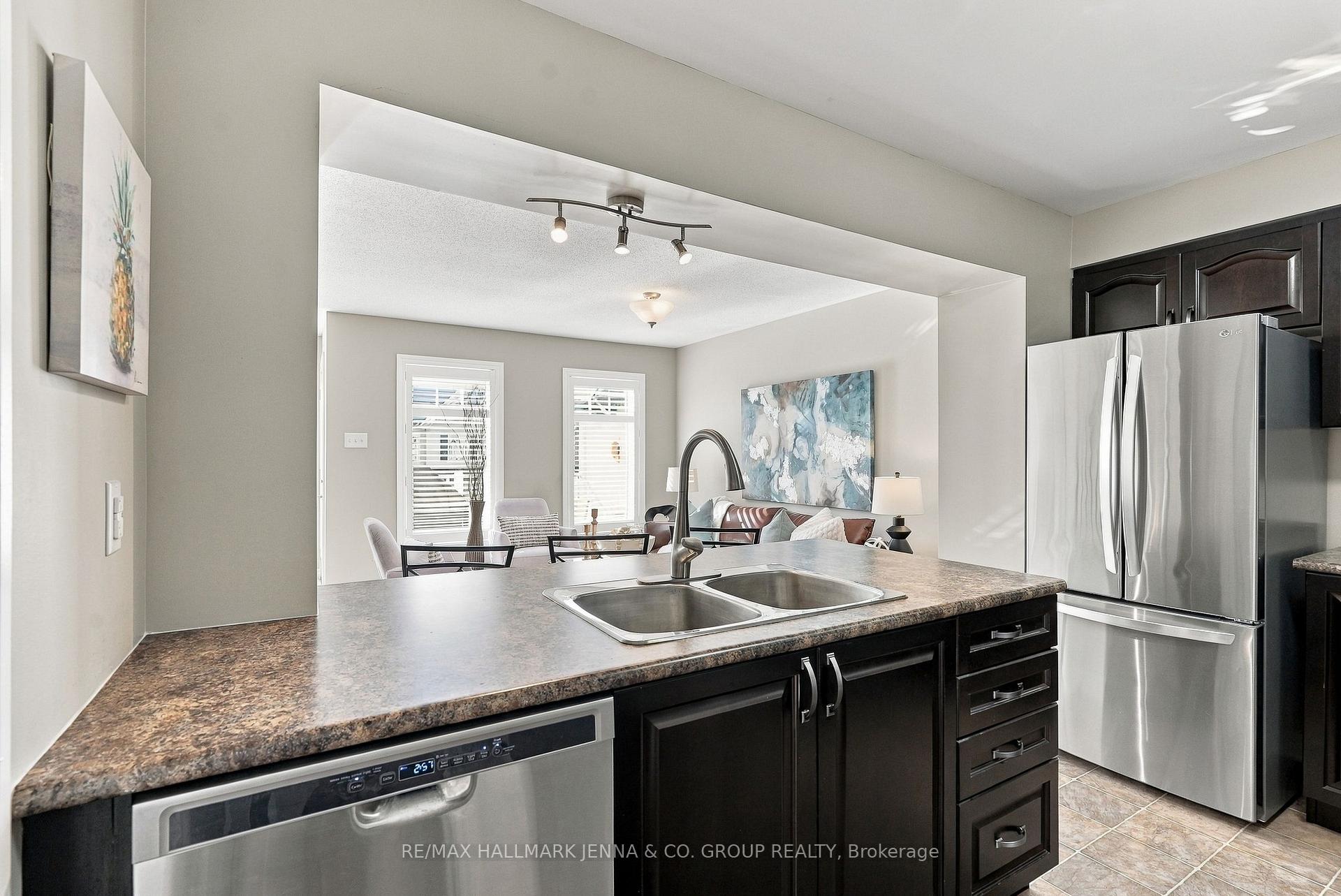 Photo 10 of 2455 Nutgrove Avenue, Ottawa, Barrhaven - Half Moon Bay — HOMEH