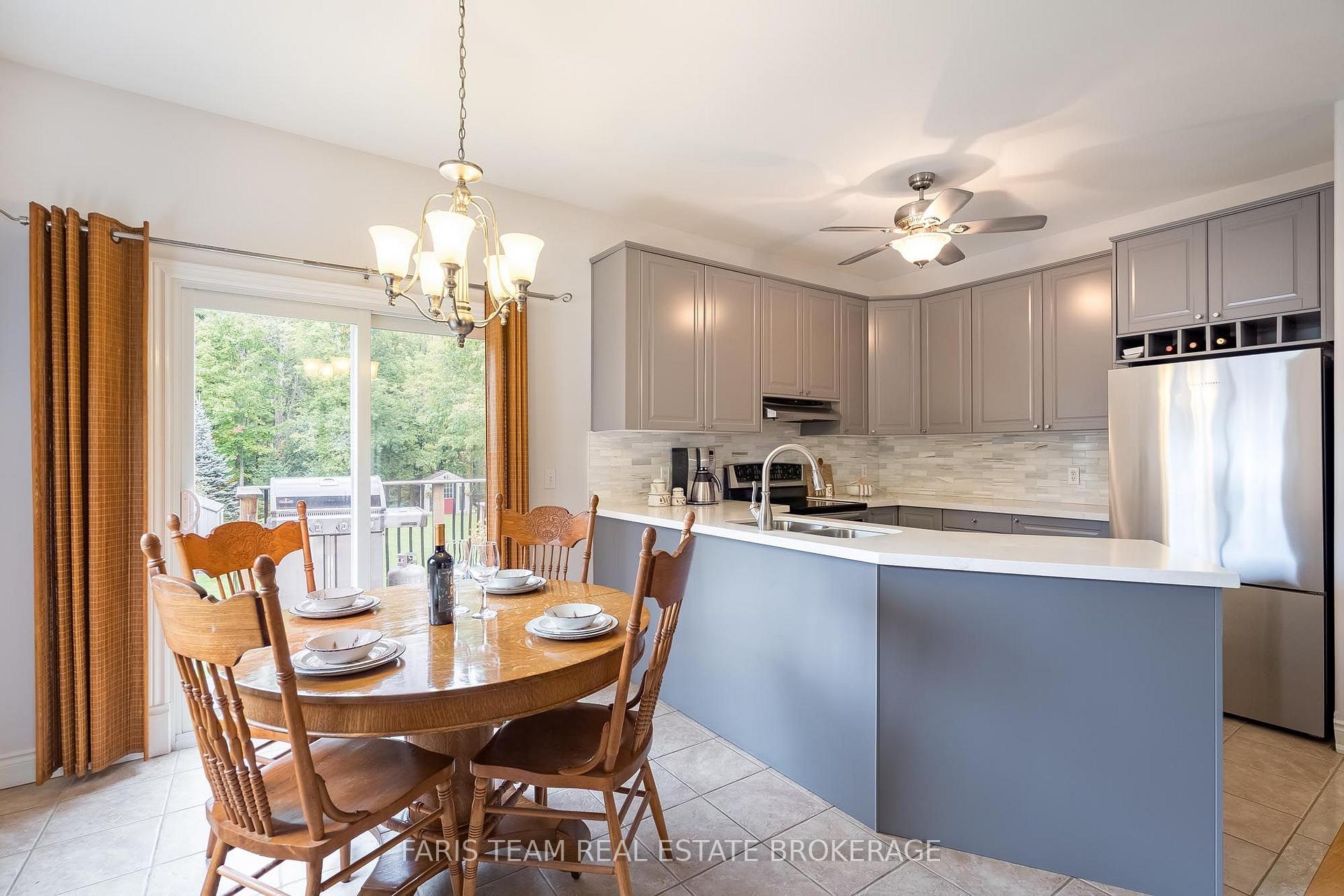 Photo 5 of 1011 Ferrier Avenue, Innisfil, Lefroy — HOMEH