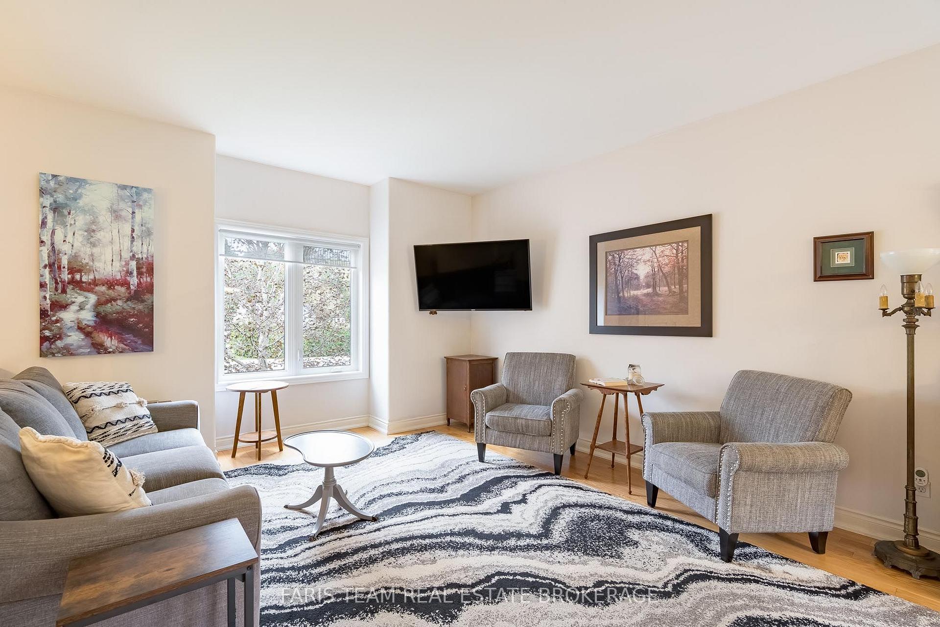 Photo 7 of 1011 Ferrier Avenue, Innisfil, Lefroy — HOMEH