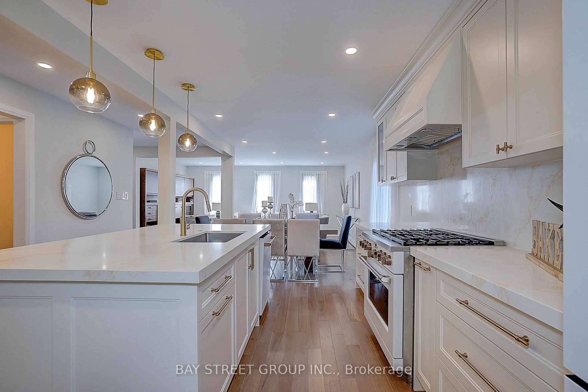 Photo 12 of 107 Crawford Rose Drive, Aurora, Aurora Heights — HOMEH