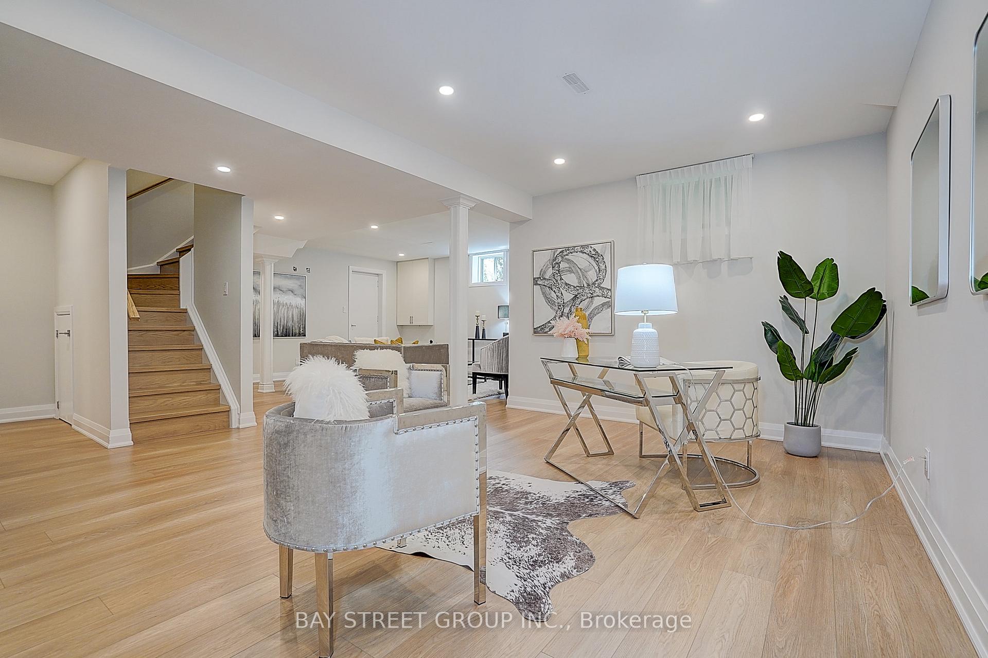 Photo 27 of 107 Crawford Rose Drive, Aurora, Aurora Heights — HOMEH