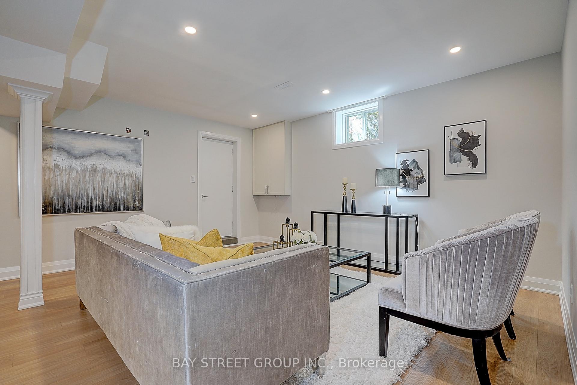 Photo 29 of 107 Crawford Rose Drive, Aurora, Aurora Heights — HOMEH